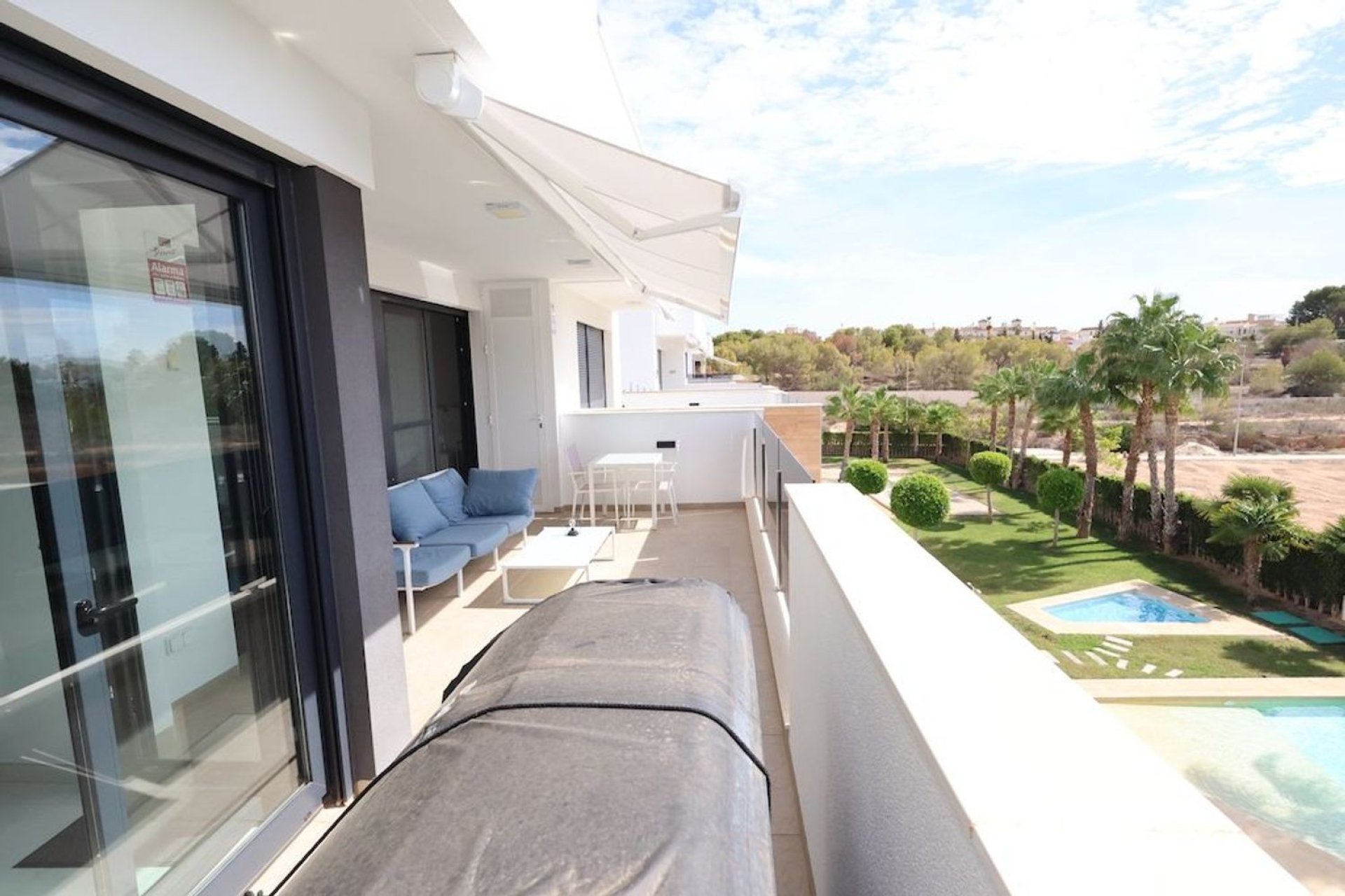 Resale - Apartment / flat -
Orihuela Costa