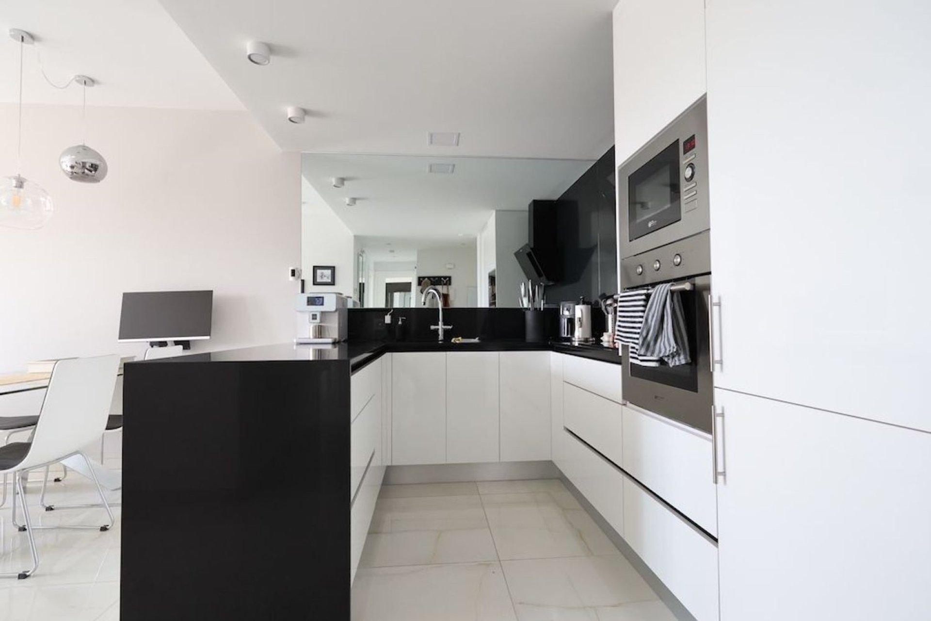 Resale - Apartment / flat -
Orihuela Costa