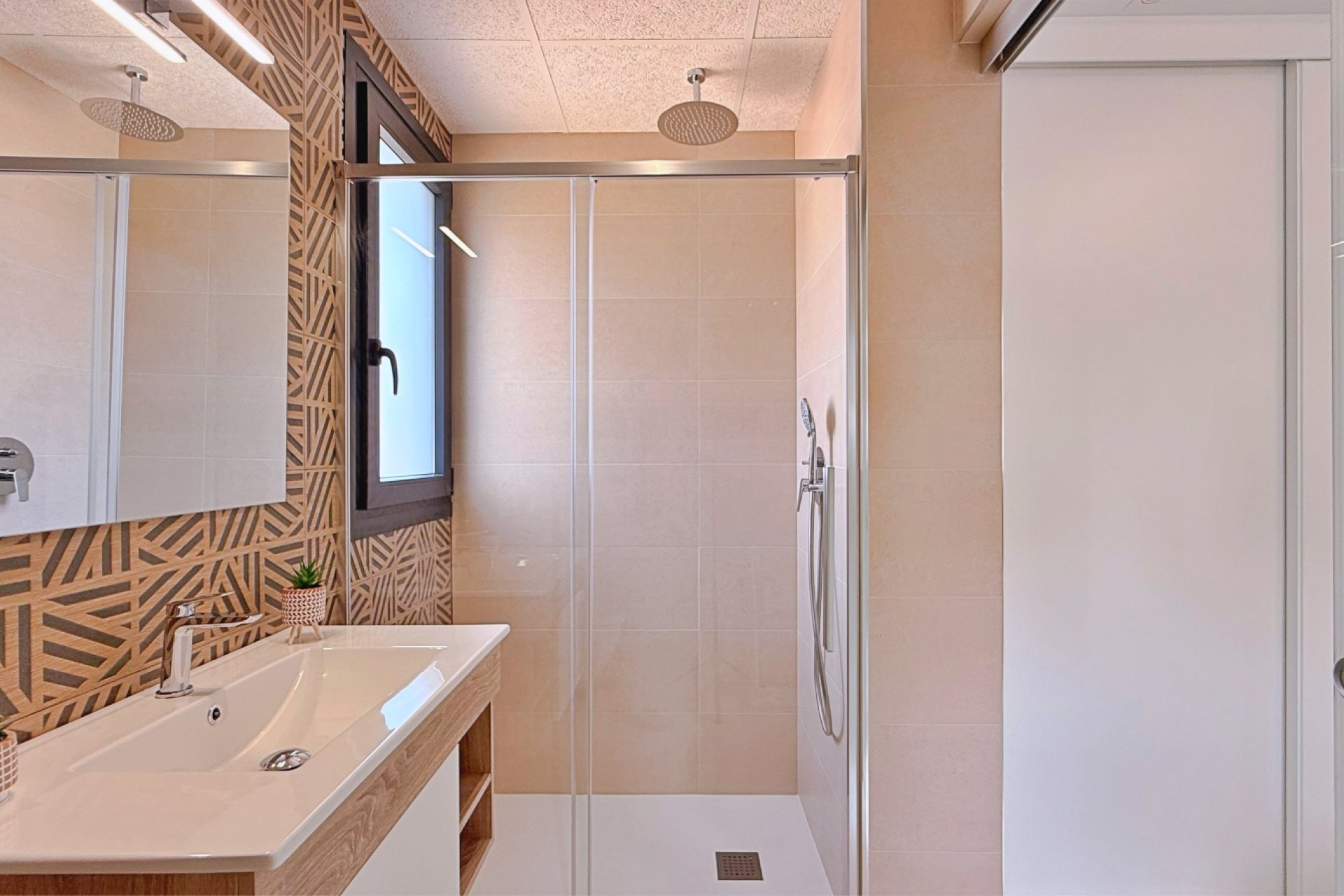 Resale - Apartment / flat -
Orihuela - Orihuela Costa