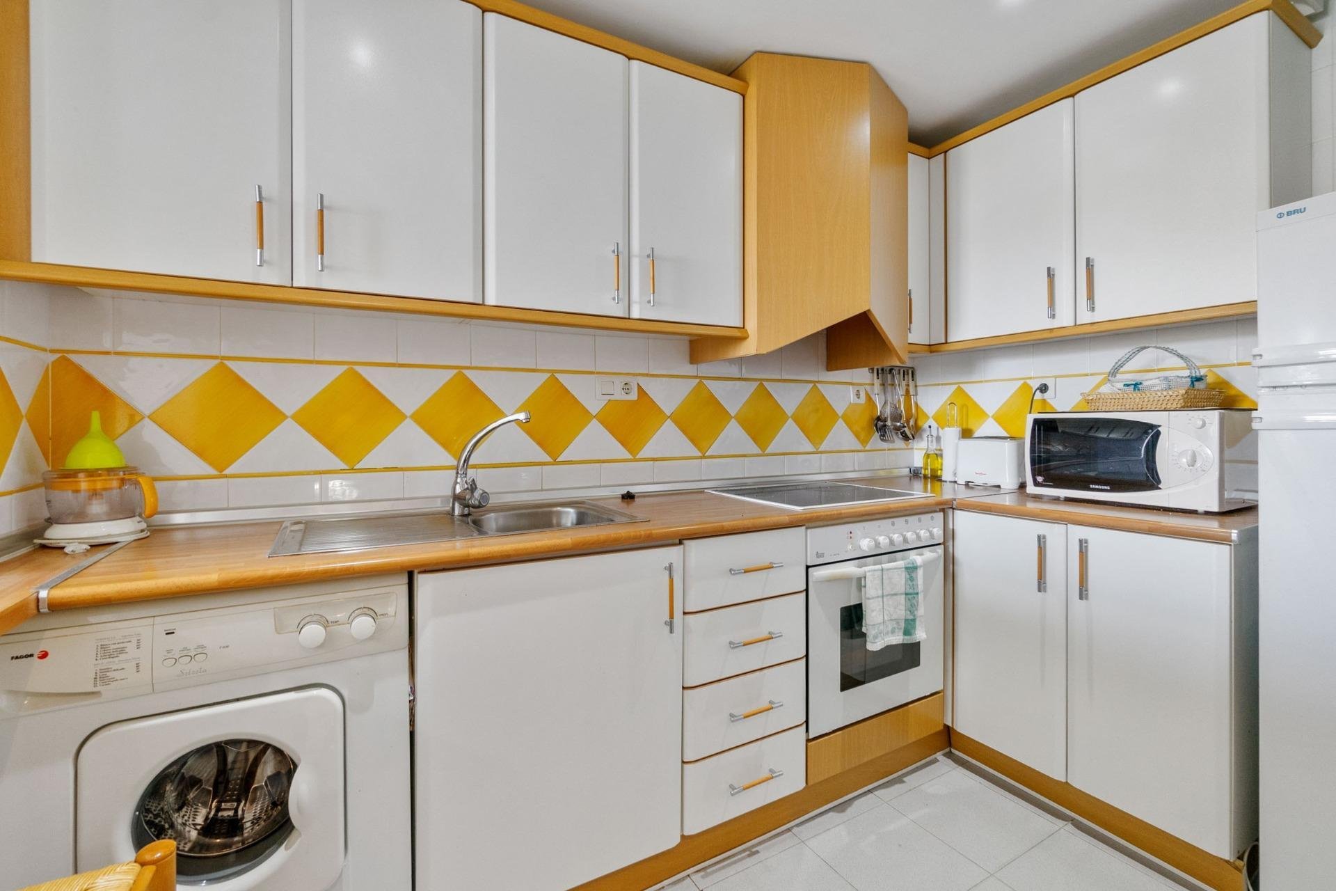 Resale - Apartment / flat -
Orihuela - Zona Centro