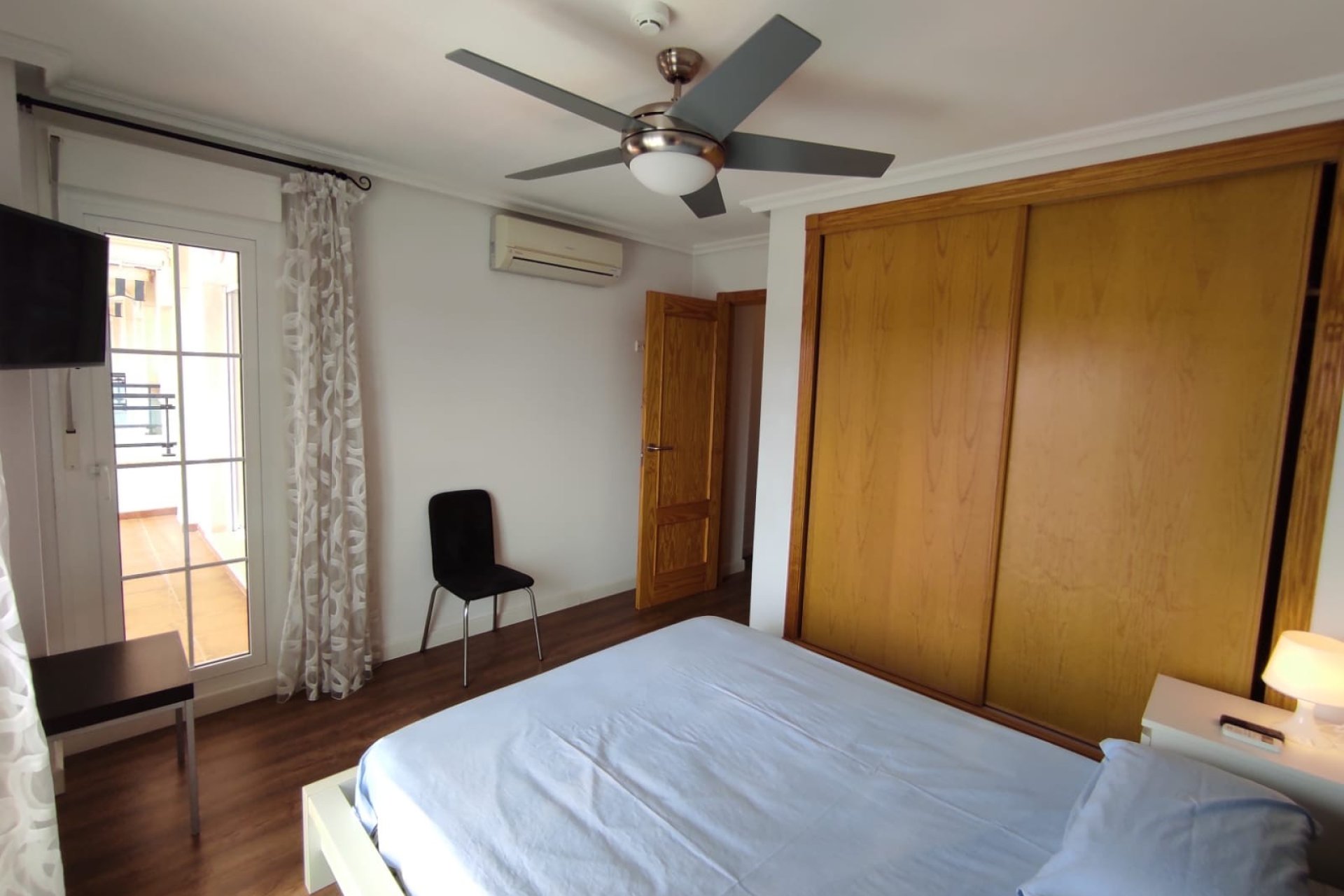 Resale - Apartment / flat -
Pilar de la Horadada - Mil Palmeras