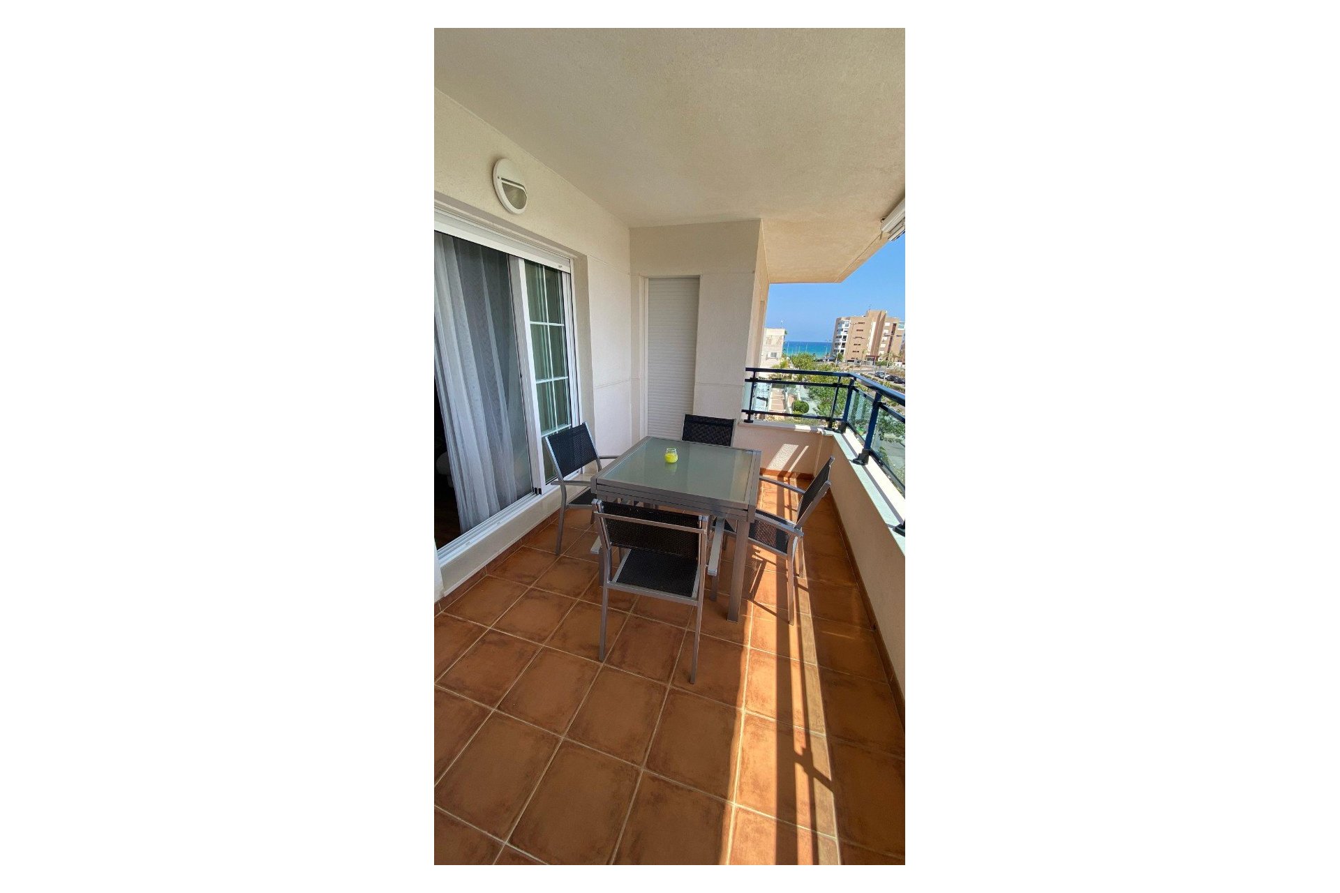 Resale - Apartment / flat -
Pilar de la Horadada - Mil Palmeras