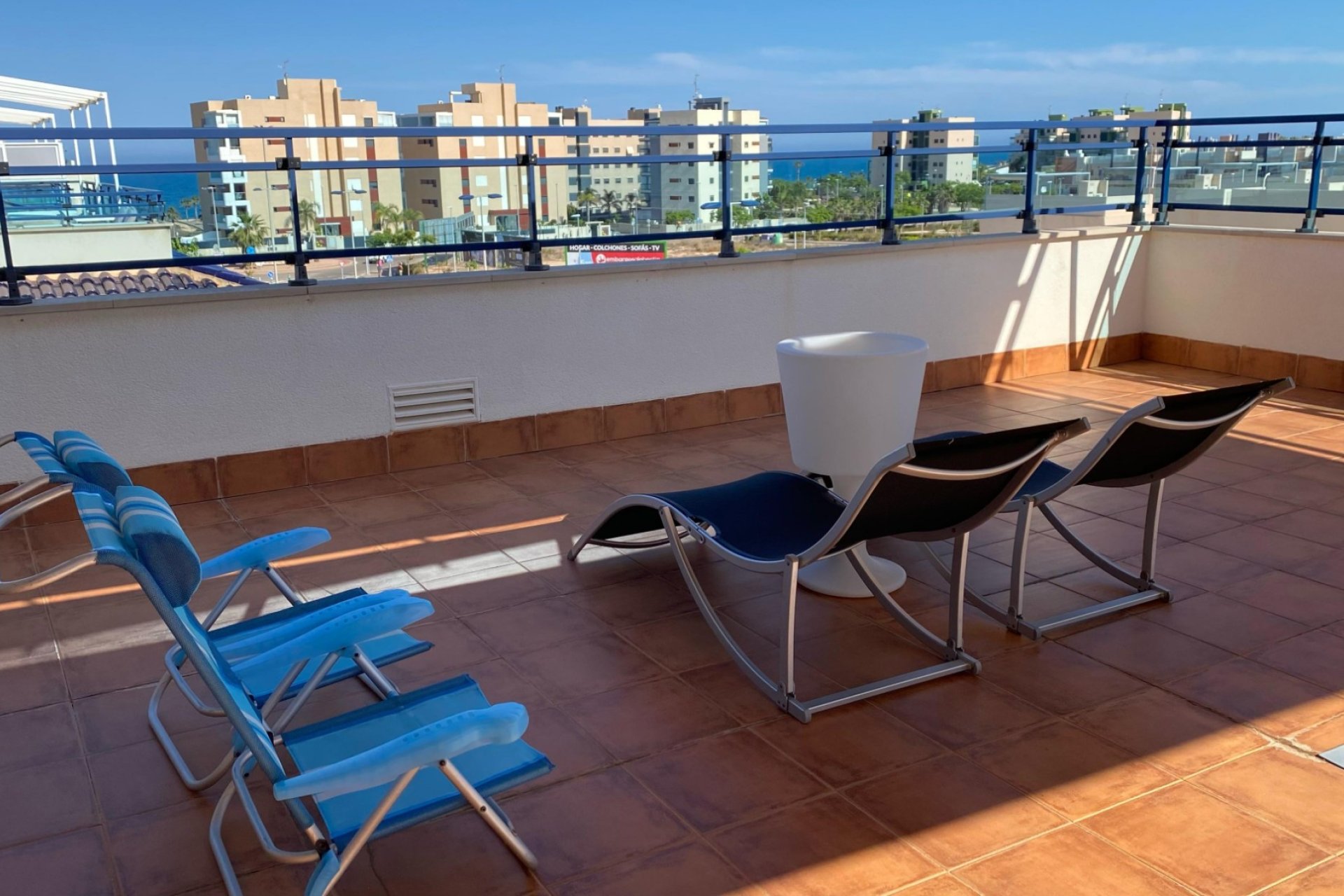 Resale - Apartment / flat -
Pilar de la Horadada - Mil Palmeras