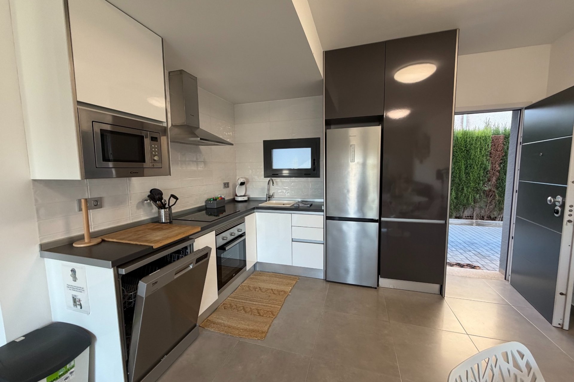 Resale - Apartment / flat -
Pilar de La Horadada - Pilar de La Horadada - Town