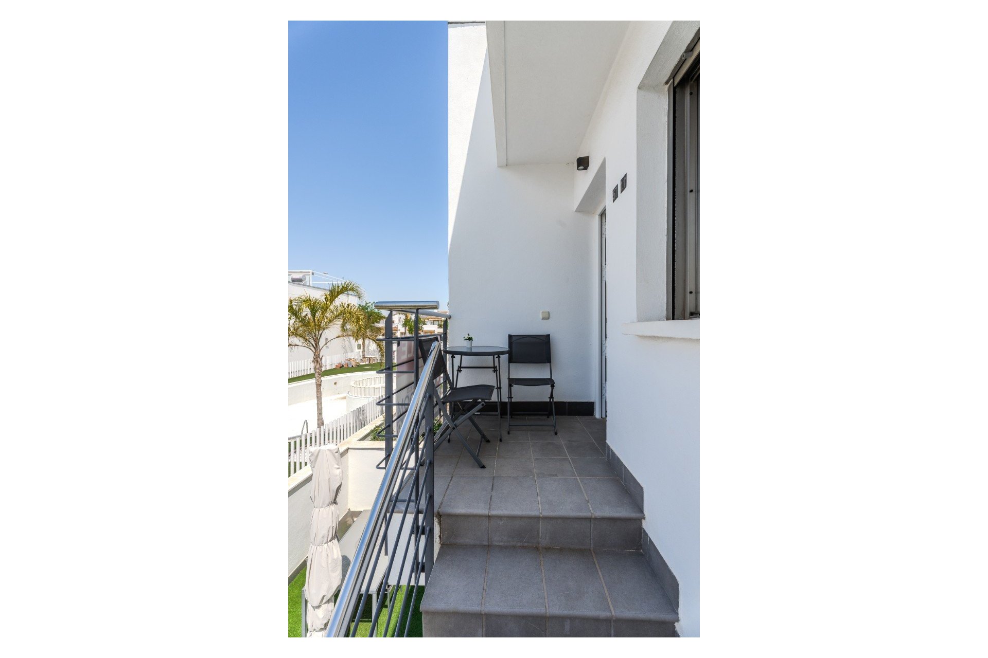 Resale - Apartment / flat -
Pilar de la Horadada - Torre de la Horadada