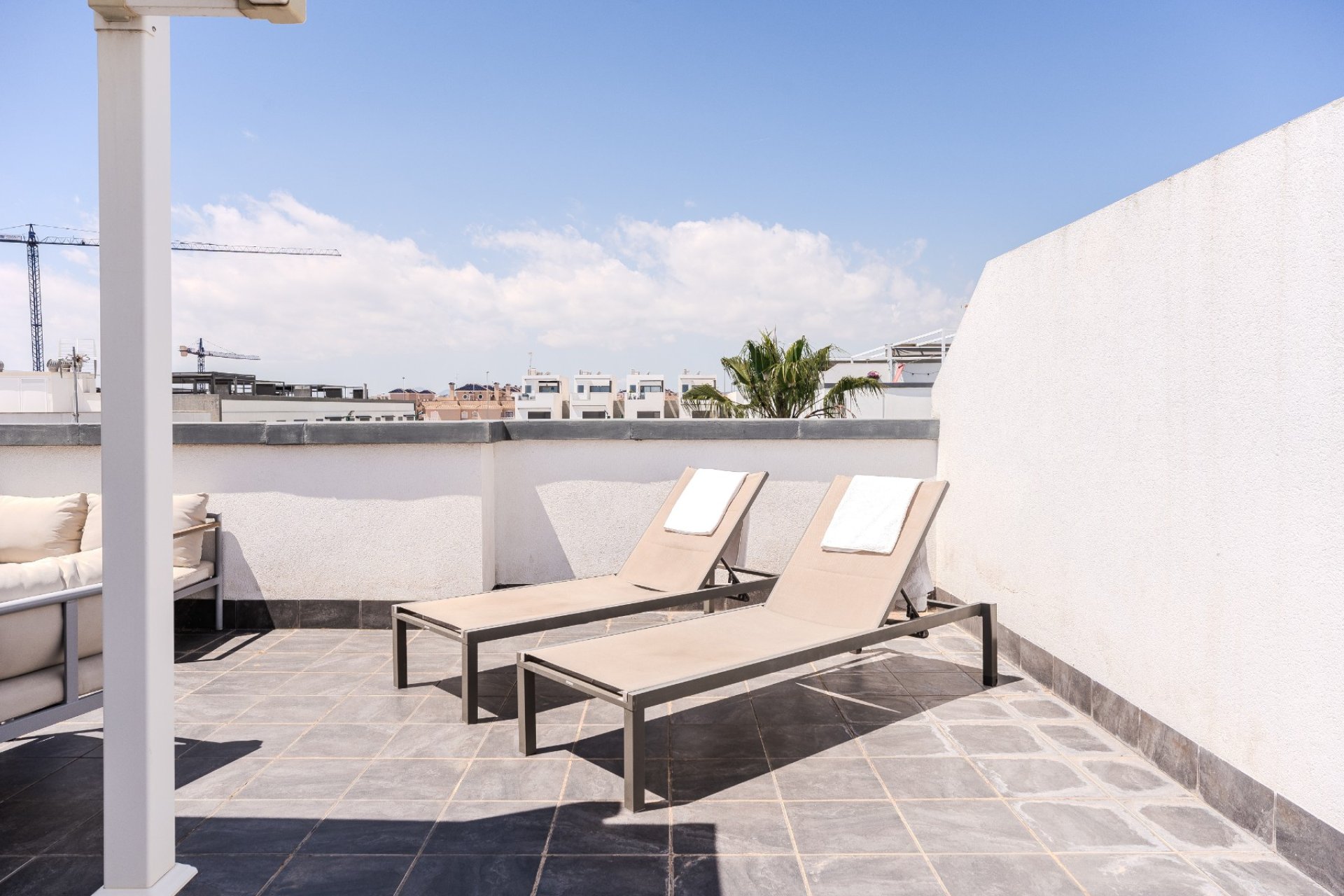 Resale - Apartment / flat -
Pilar de la Horadada - Torre de la Horadada