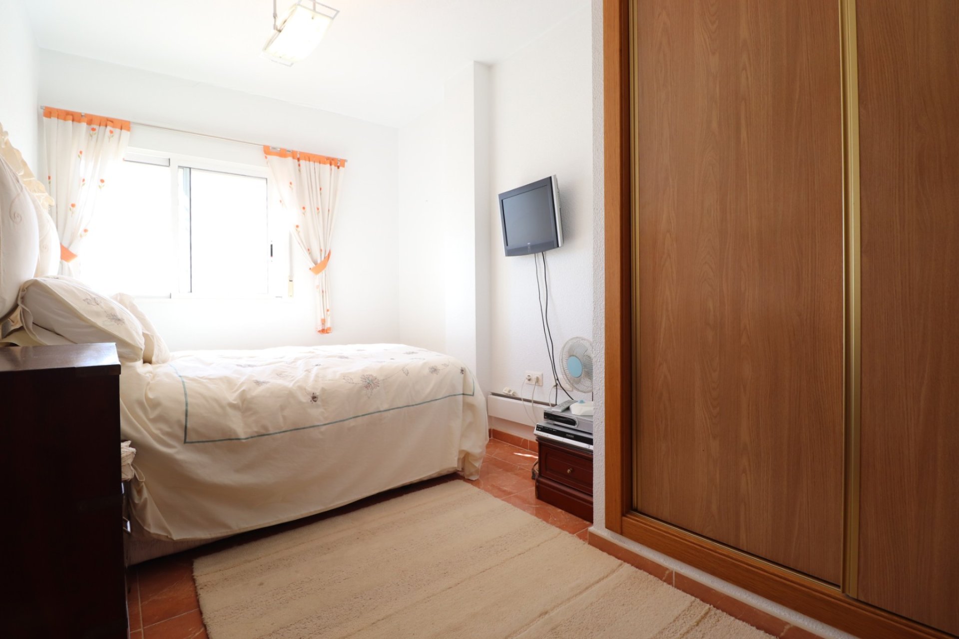 Resale - Apartment / flat -
Rafal - Rafal - Town