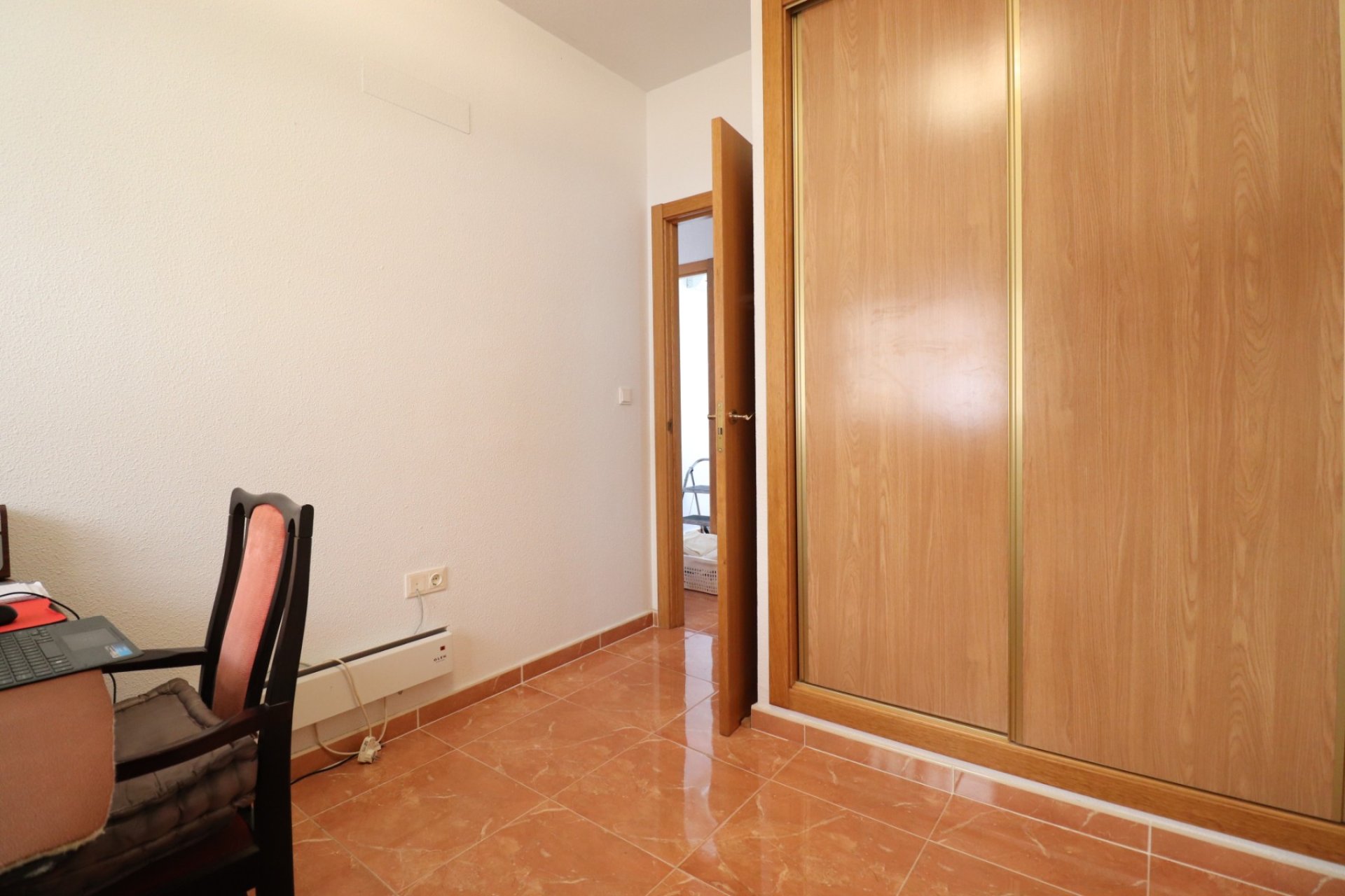 Resale - Apartment / flat -
Rafal - Rafal - Town