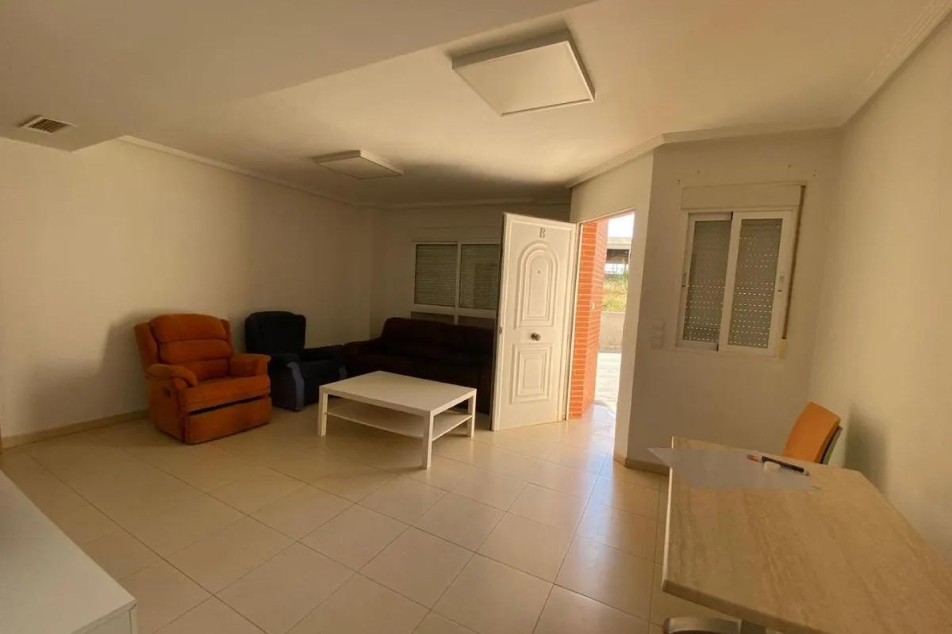 Resale - Apartment / flat -
Redován - PUEBLO