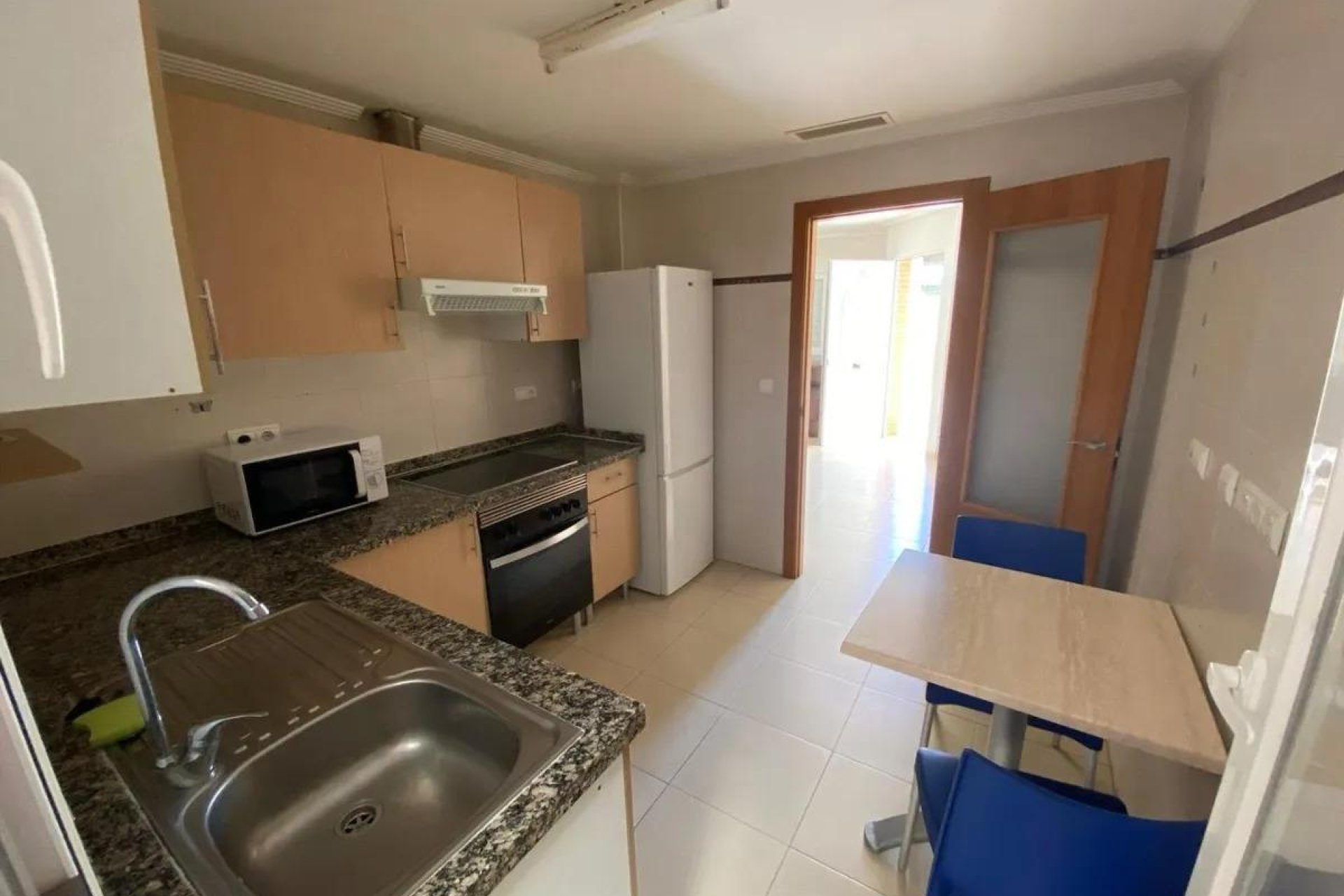 Resale - Apartment / flat -
Redován - PUEBLO