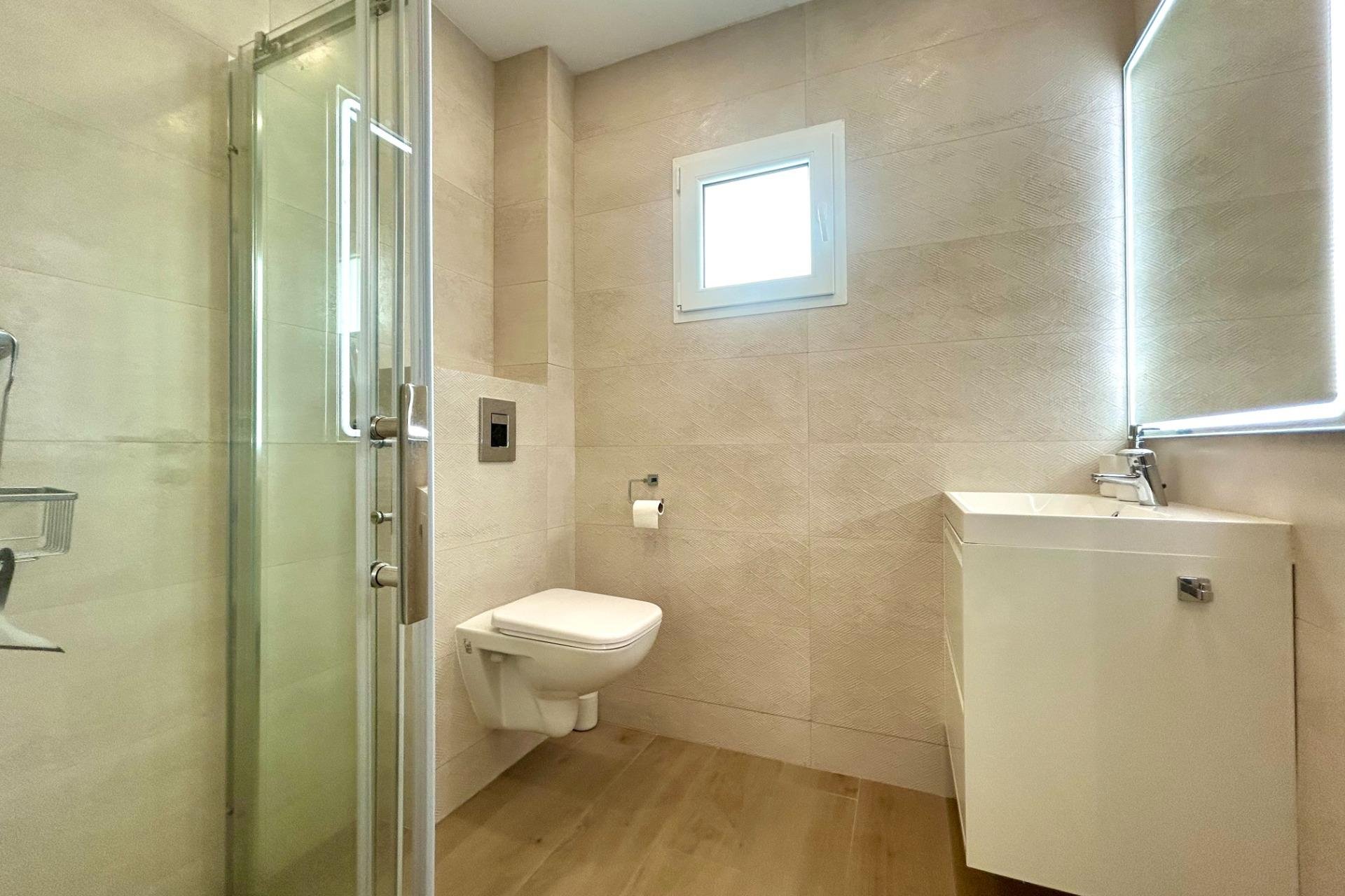 Resale - Apartment / flat -
San Miguel de Salinas - Las filipinas