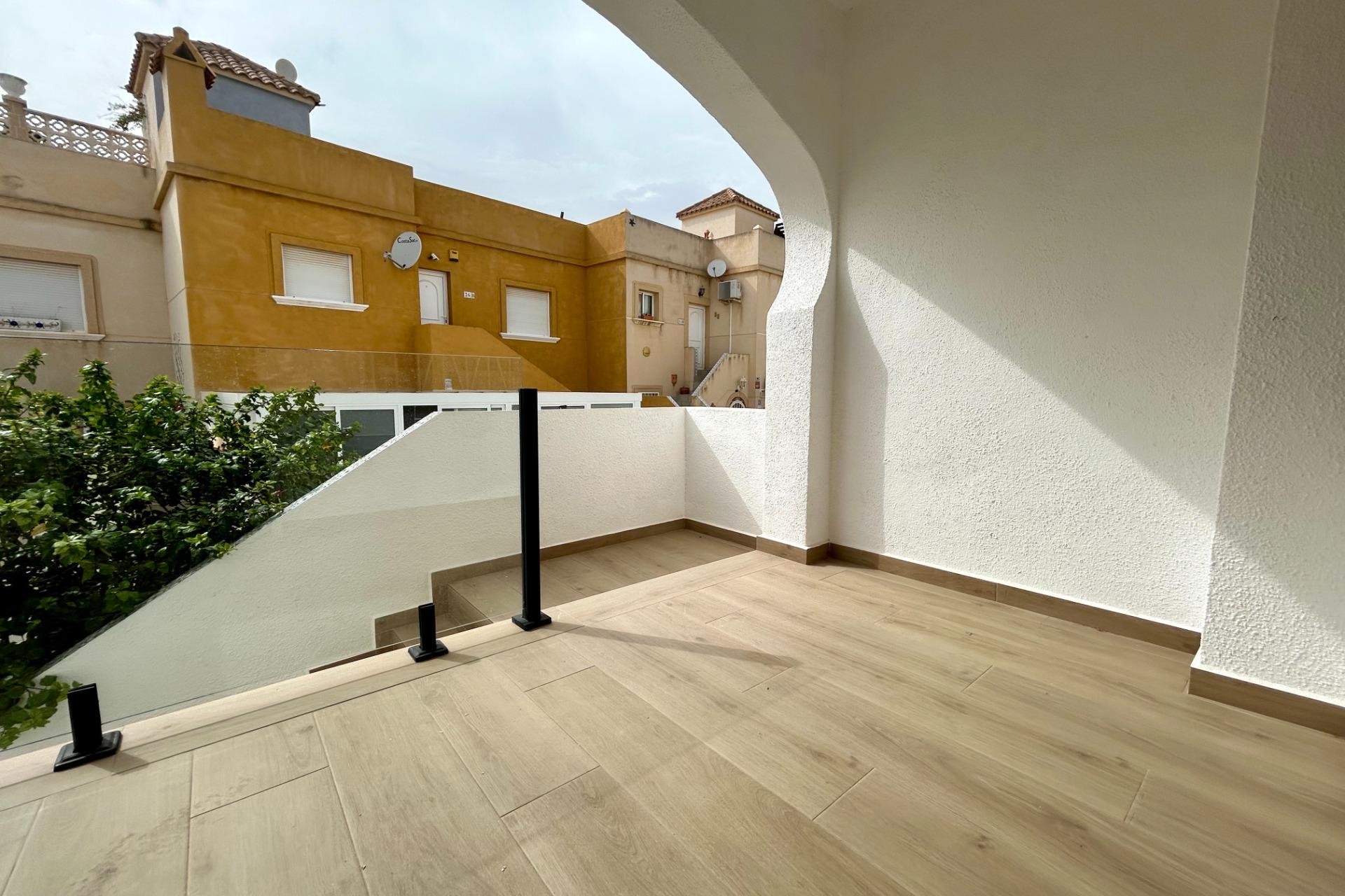 Resale - Apartment / flat -
San Miguel de Salinas - Las filipinas