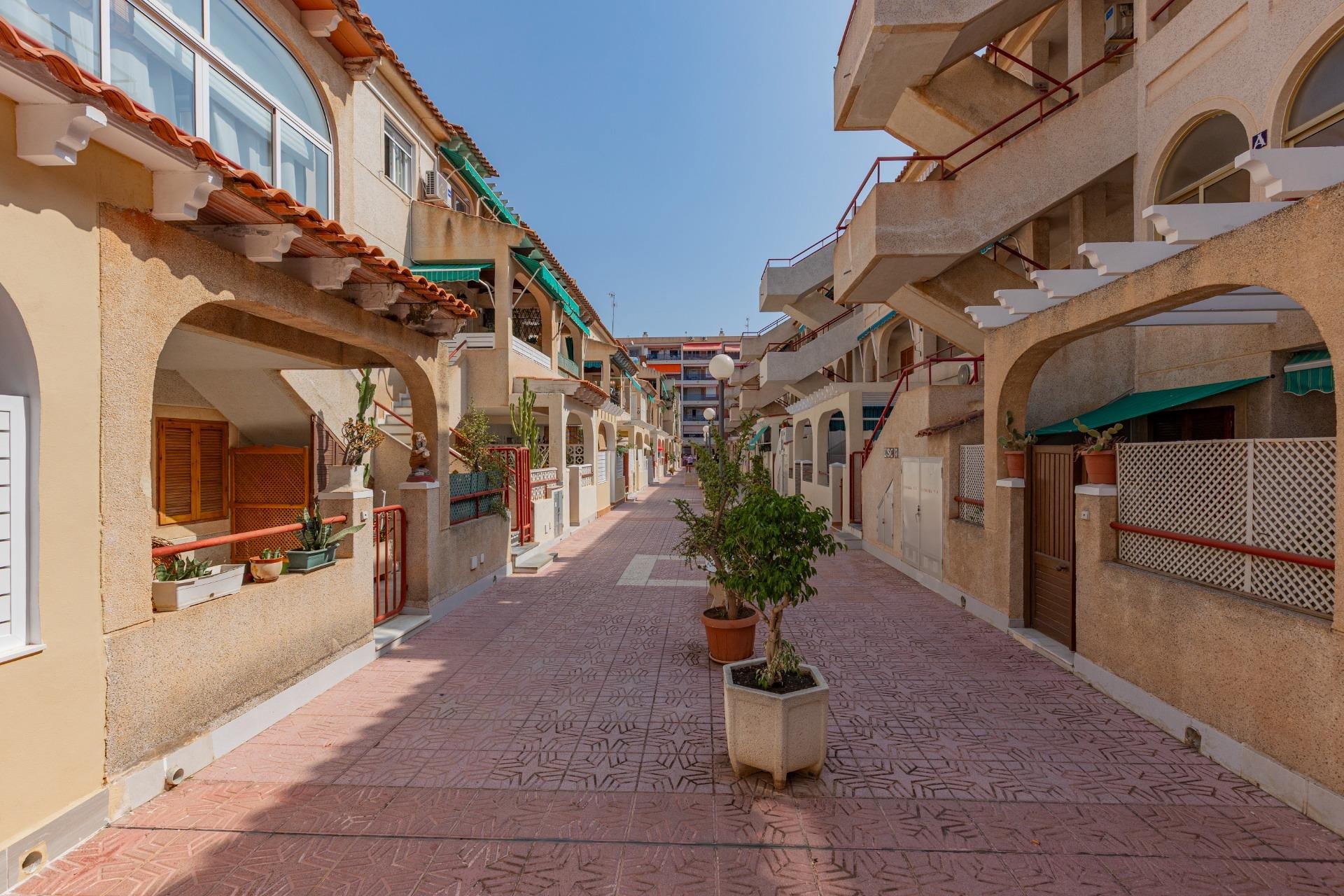 Resale - Apartment / flat -
Torrevieja - Acequion