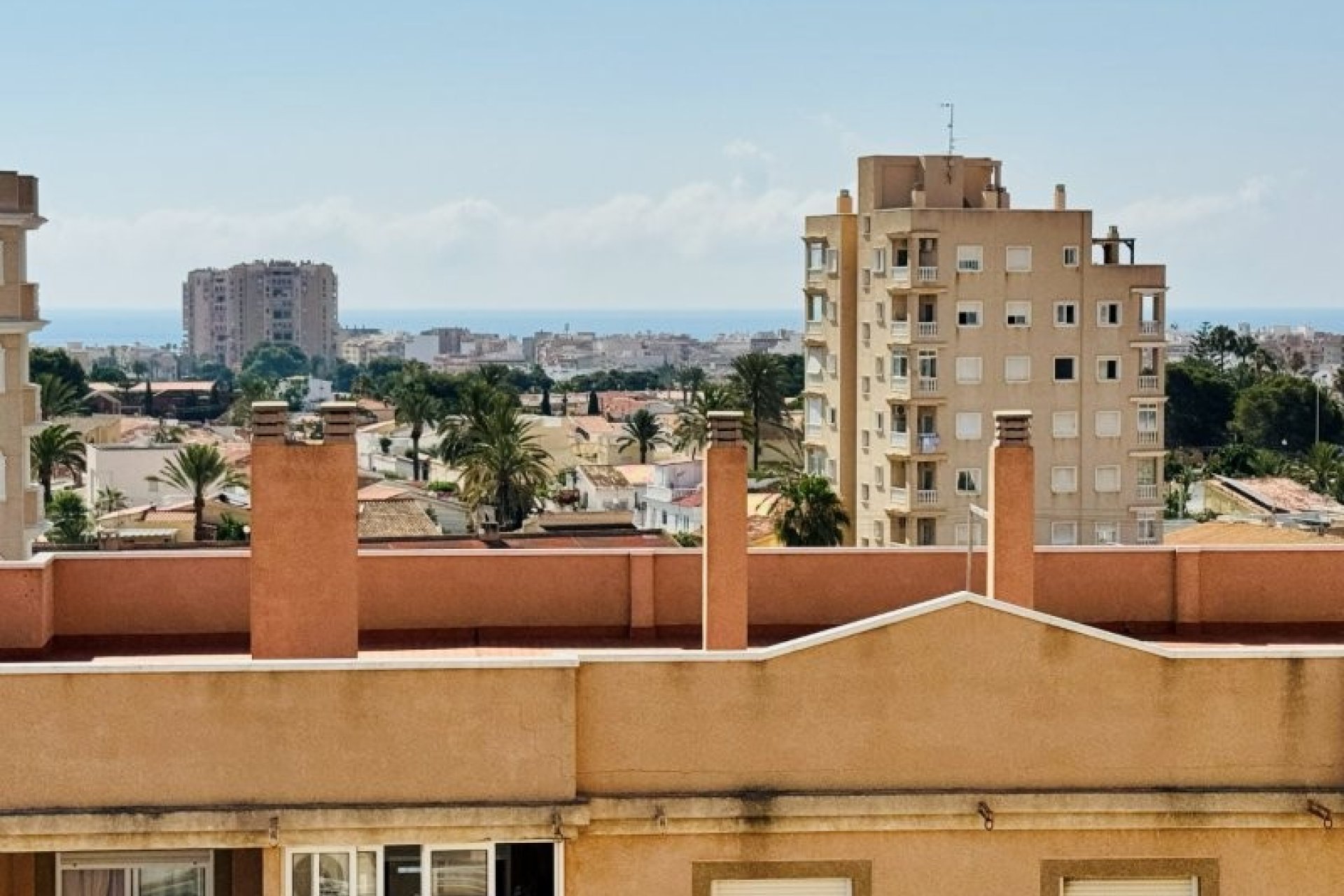 Resale - Apartment / flat -
Torrevieja - Aguas nuevas 1