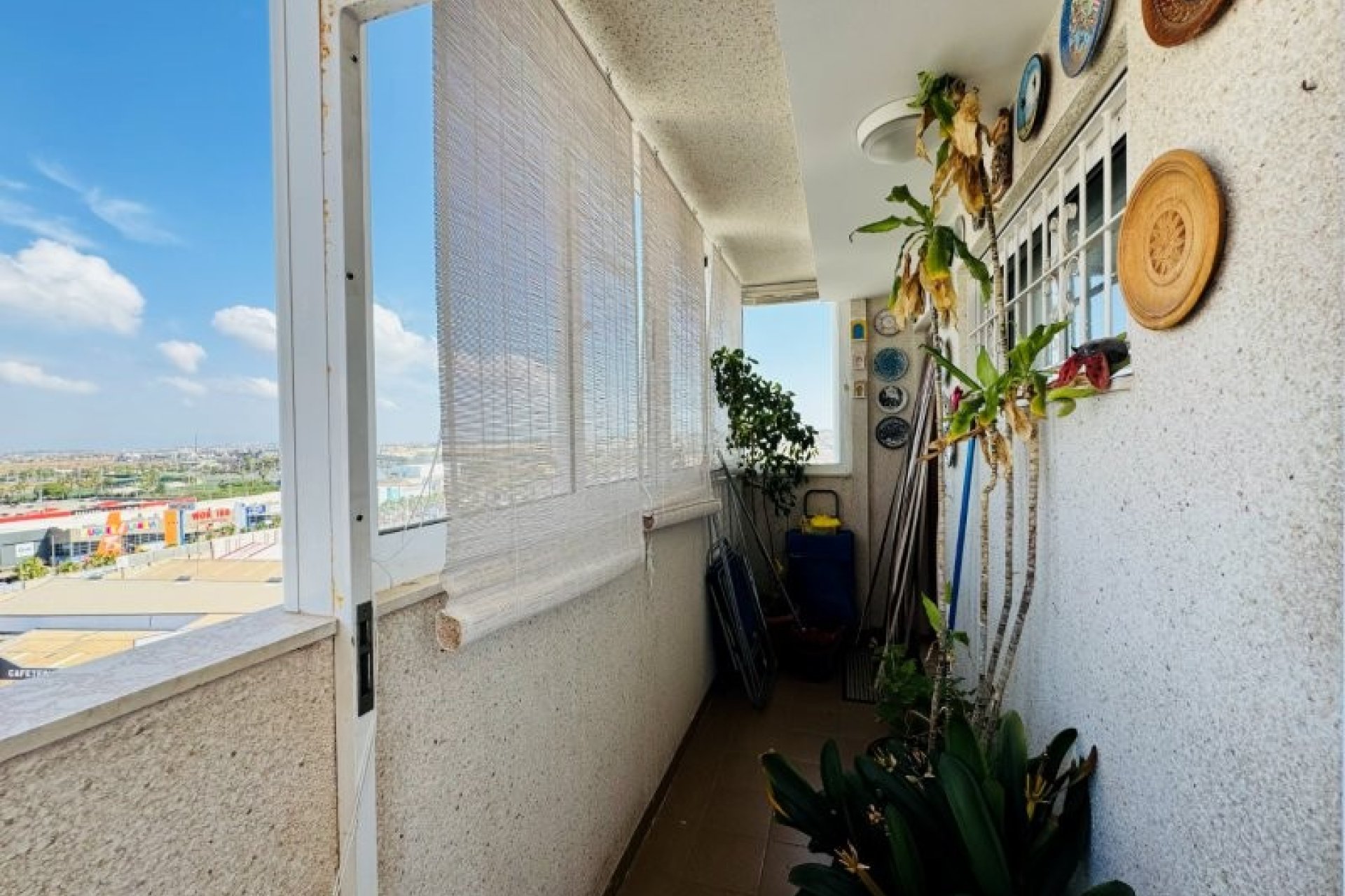 Resale - Apartment / flat -
Torrevieja - Aguas nuevas 1