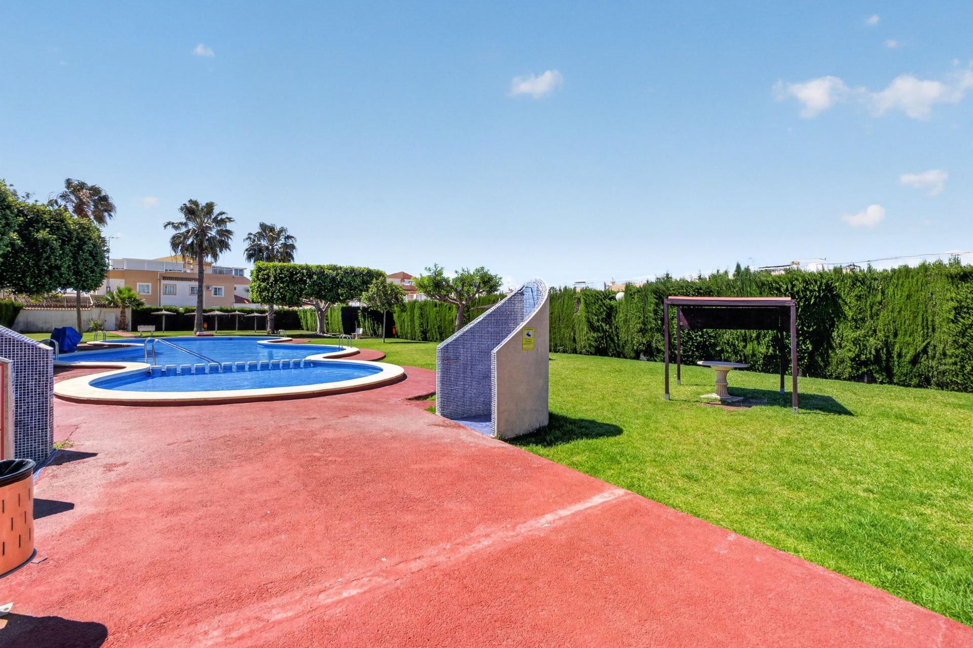Resale - Apartment / flat -
Torrevieja - Altos del Limonar