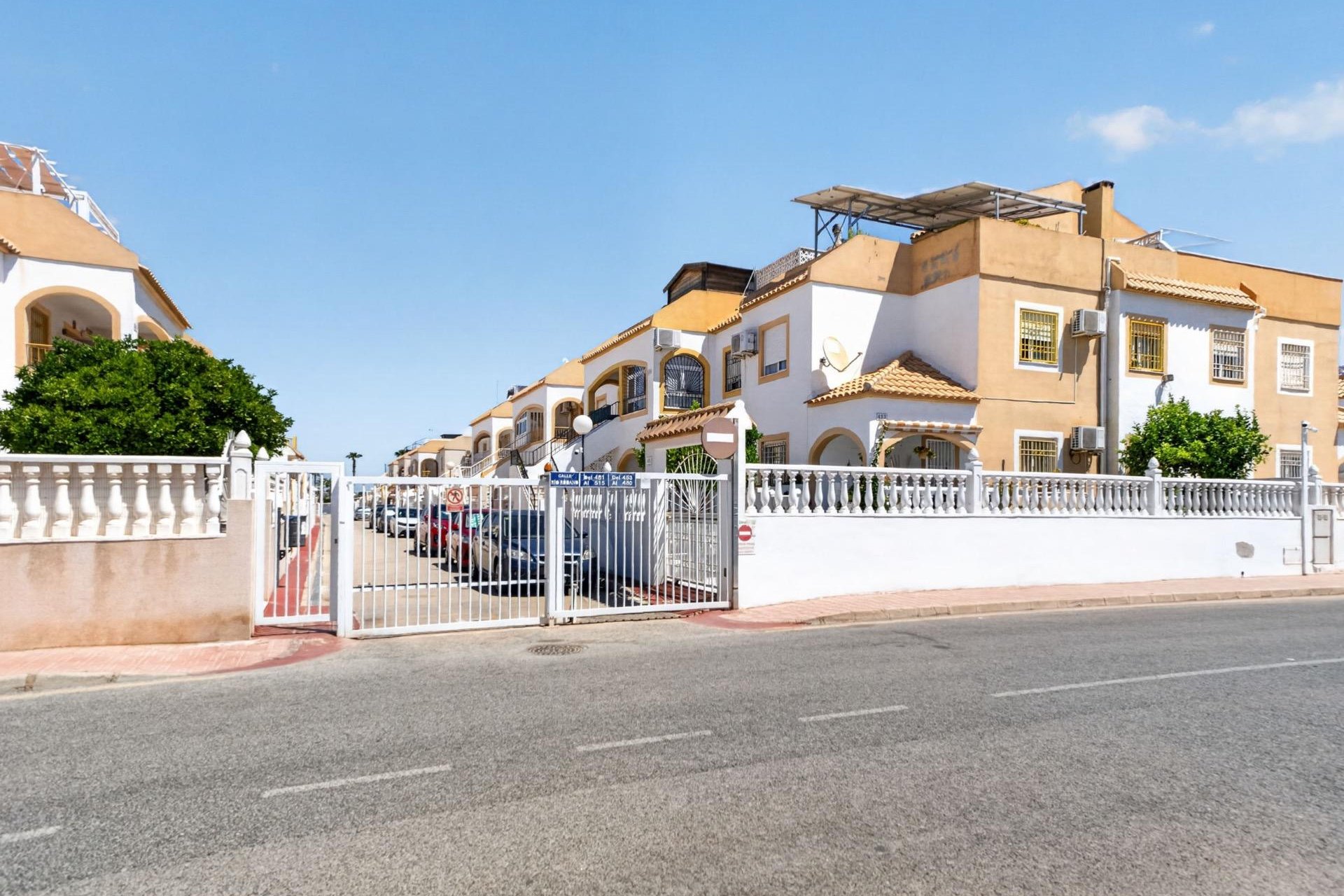 Resale - Apartment / flat -
Torrevieja - Altos del Limonar