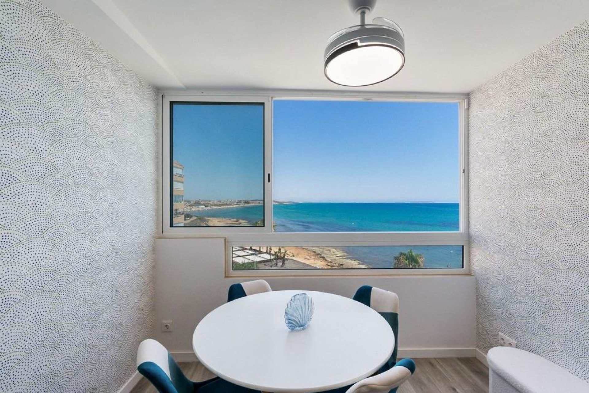 Resale - Apartment / flat -
Torrevieja - Cabo cervera