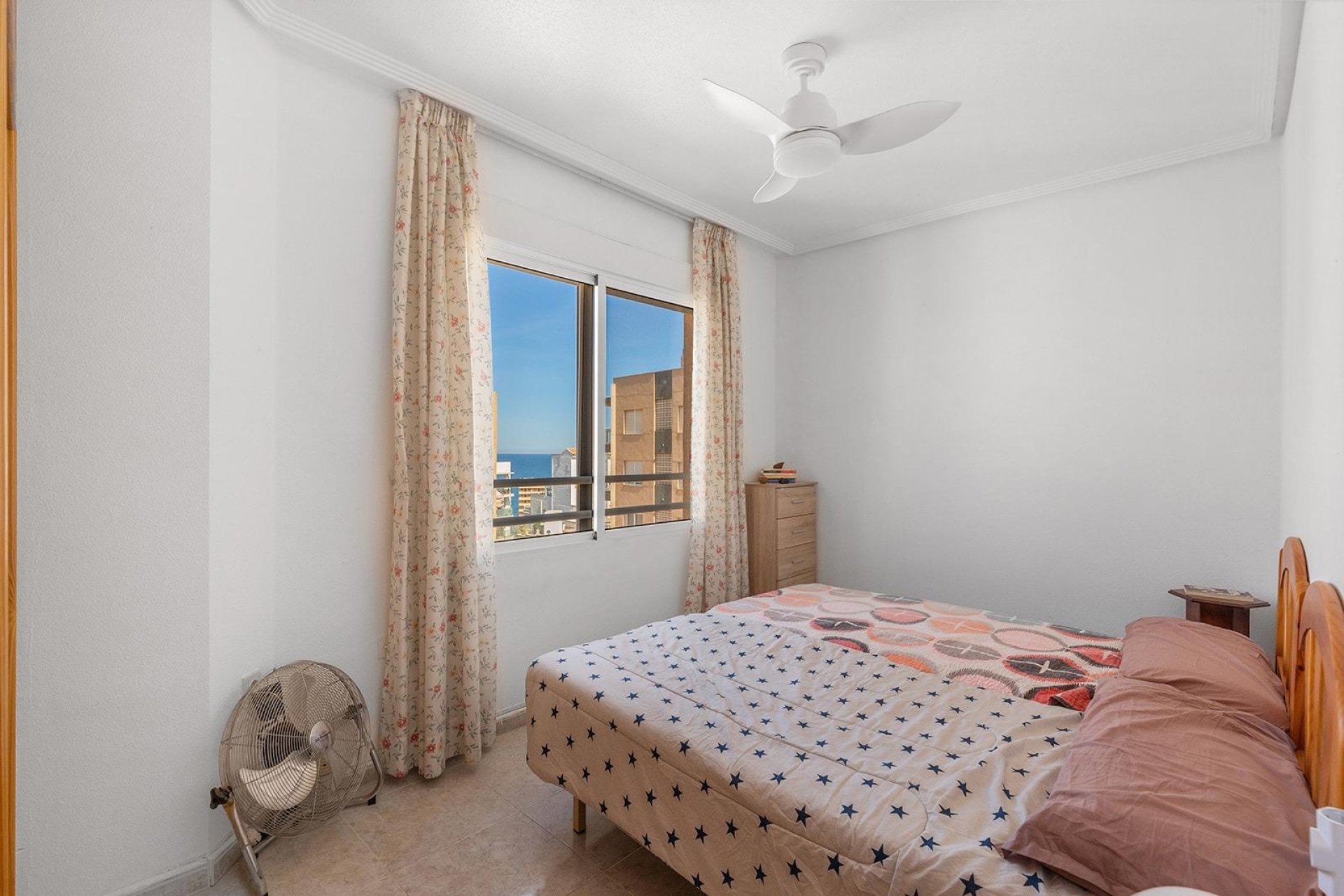 Resale - Apartment / flat -
Torrevieja - Cabo cervera