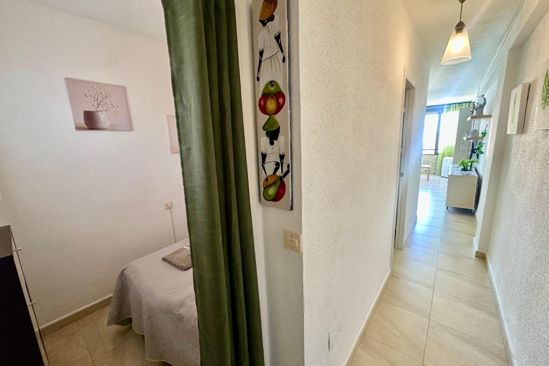 Resale - Apartment / flat -
Torrevieja - Cabo cervera