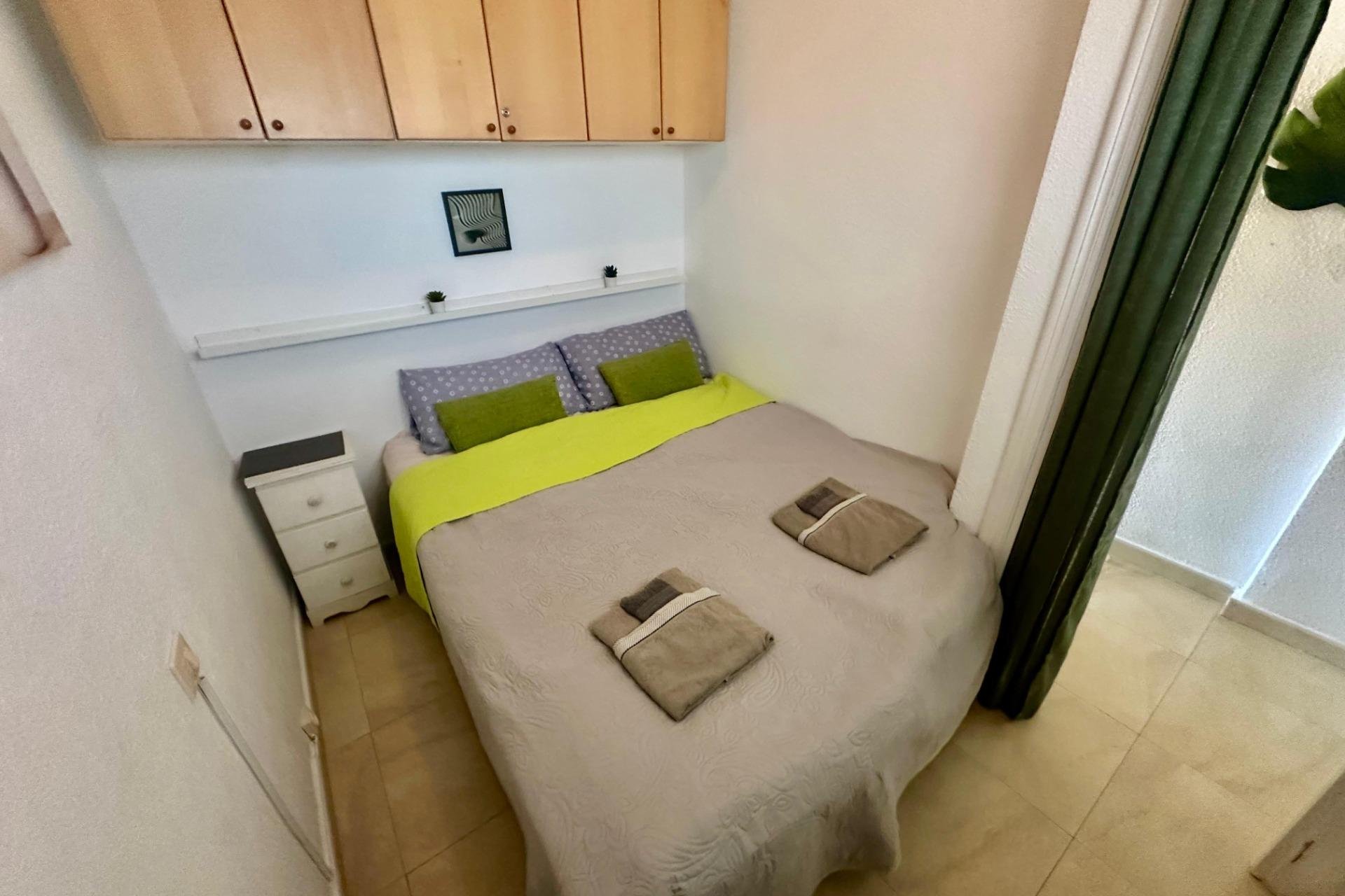 Resale - Apartment / flat -
Torrevieja - Cabo cervera
