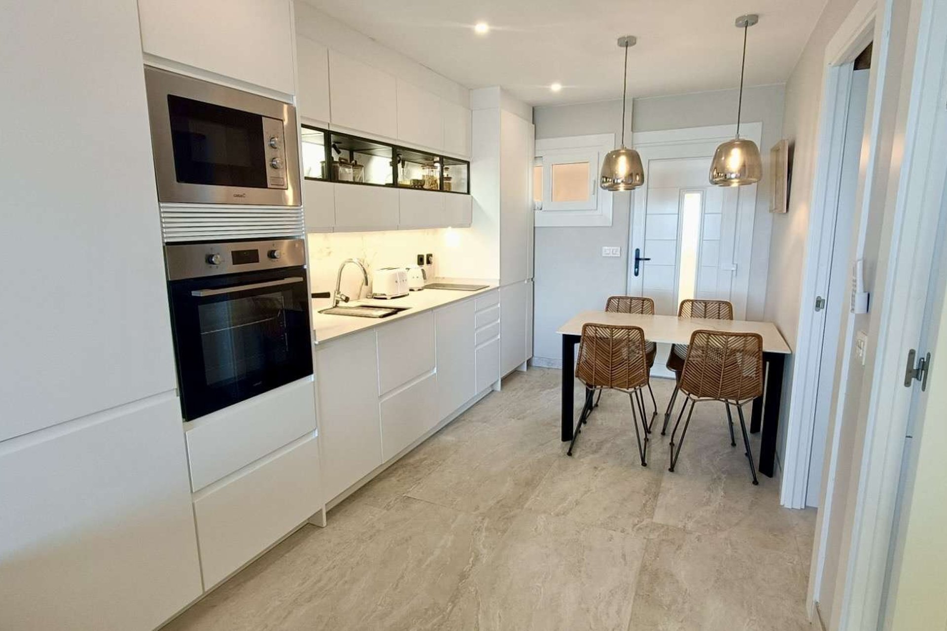 Resale - Apartment / flat -
Torrevieja - Cabo Cervera