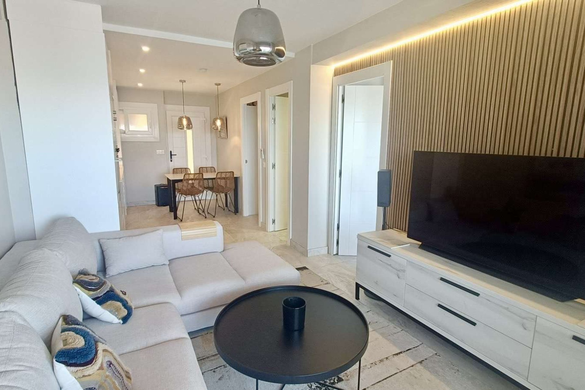 Resale - Apartment / flat -
Torrevieja - Cabo Cervera