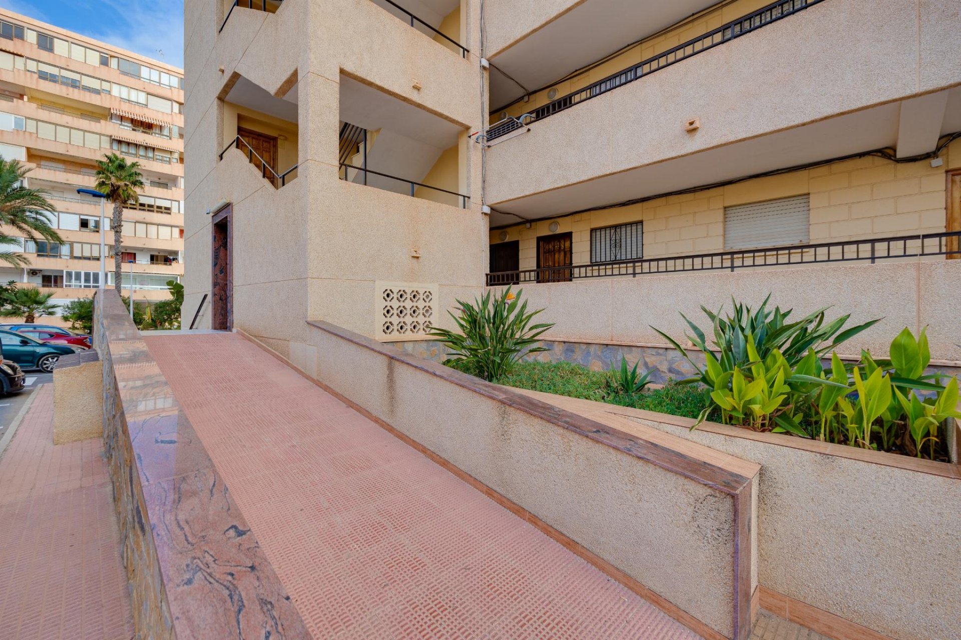 Resale - Apartment / flat -
Torrevieja - Cabo cervera