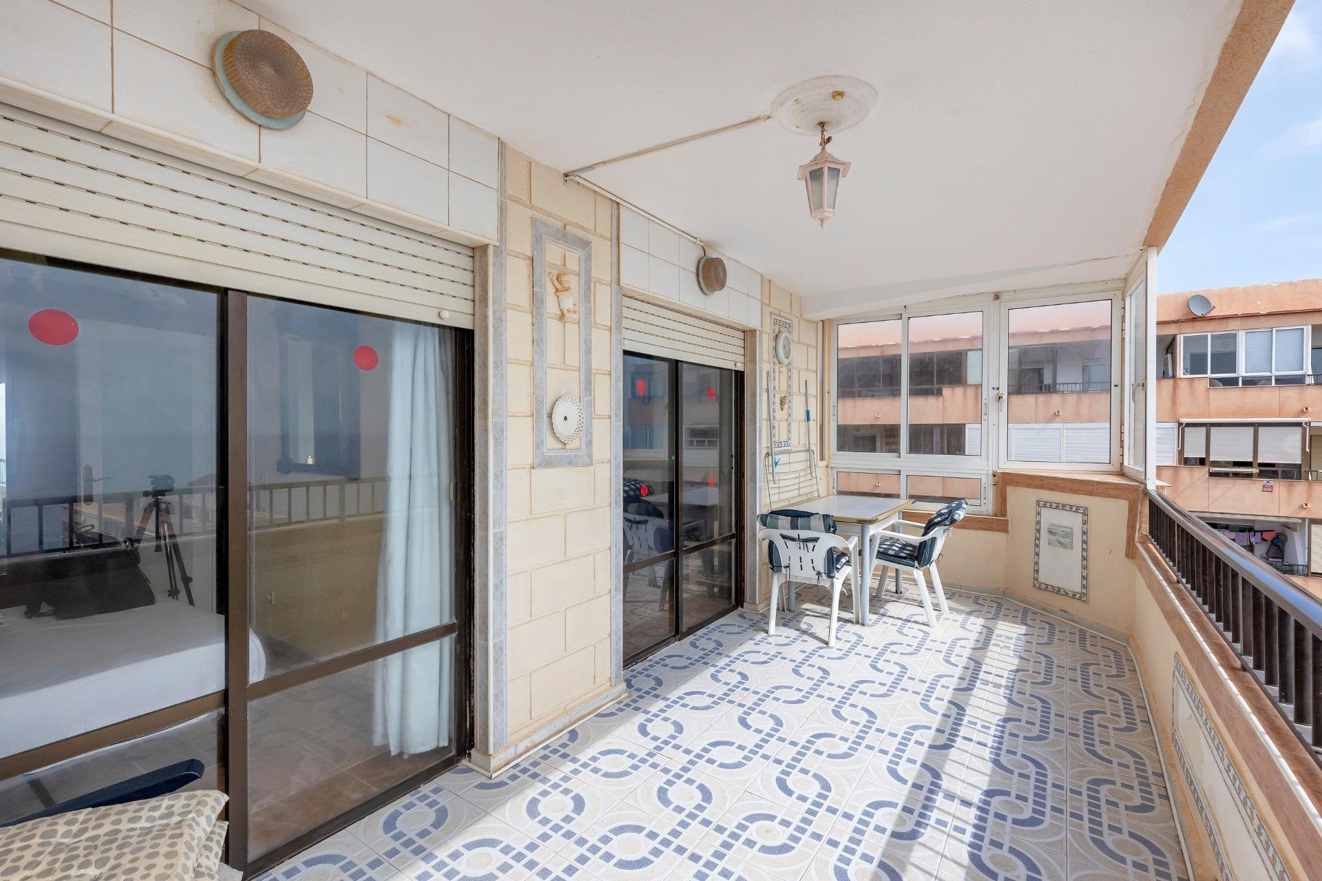 Resale - Apartment / flat -
Torrevieja - Cabo cervera