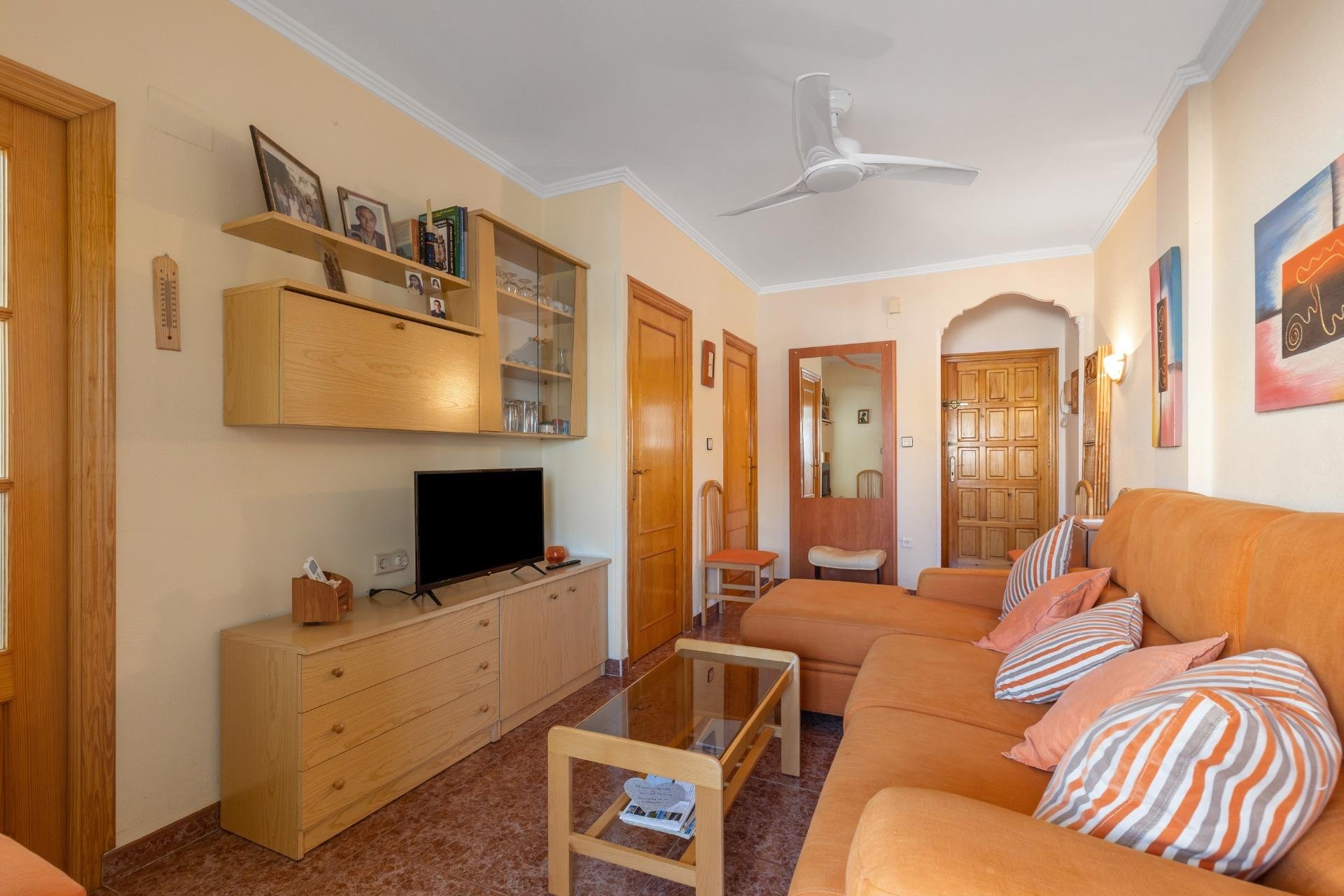 Resale - Apartment / flat -
Torrevieja - Centro