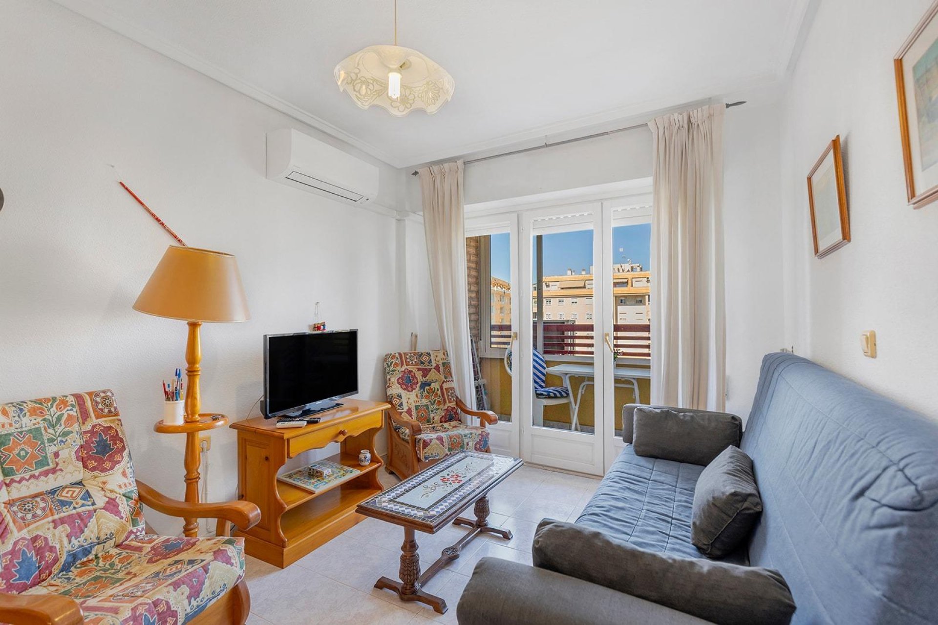 Resale - Apartment / flat -
Torrevieja - Centro