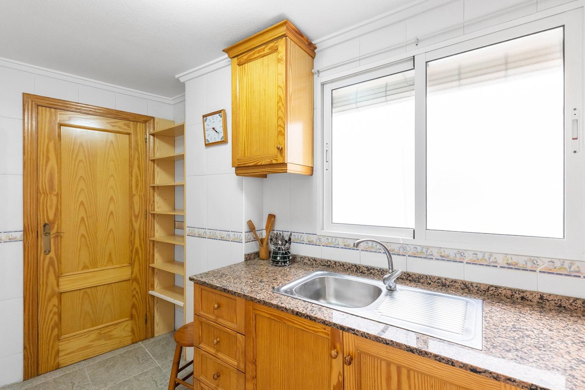 Resale - Apartment / flat -
Torrevieja - Centro