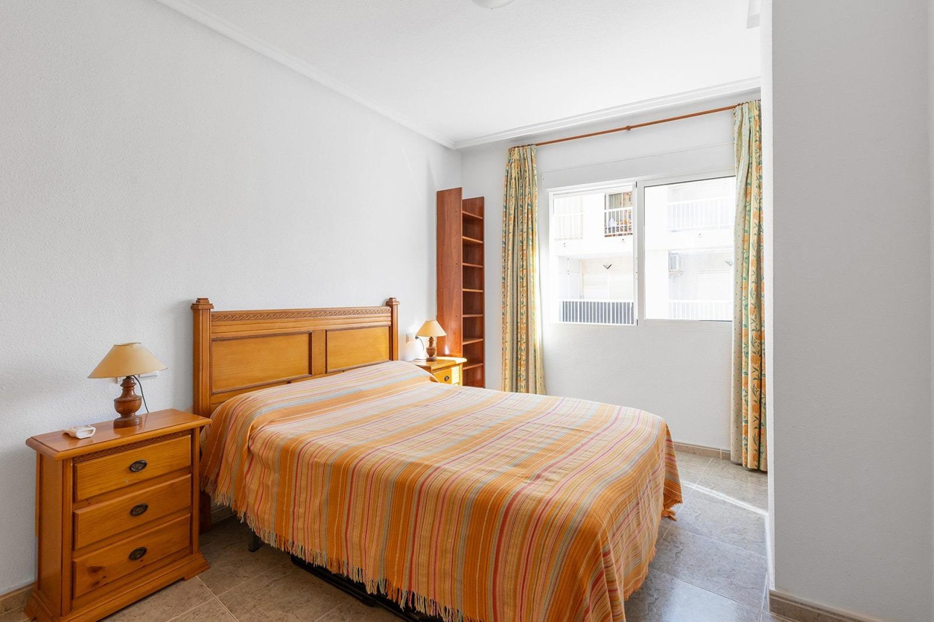 Resale - Apartment / flat -
Torrevieja - Centro