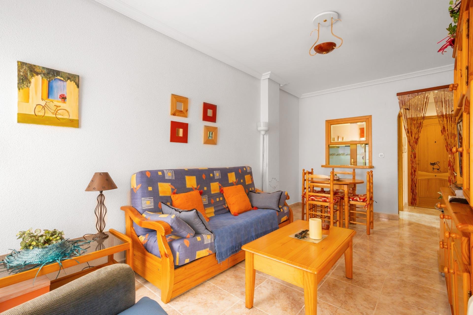 Resale - Apartment / flat -
Torrevieja - Centro