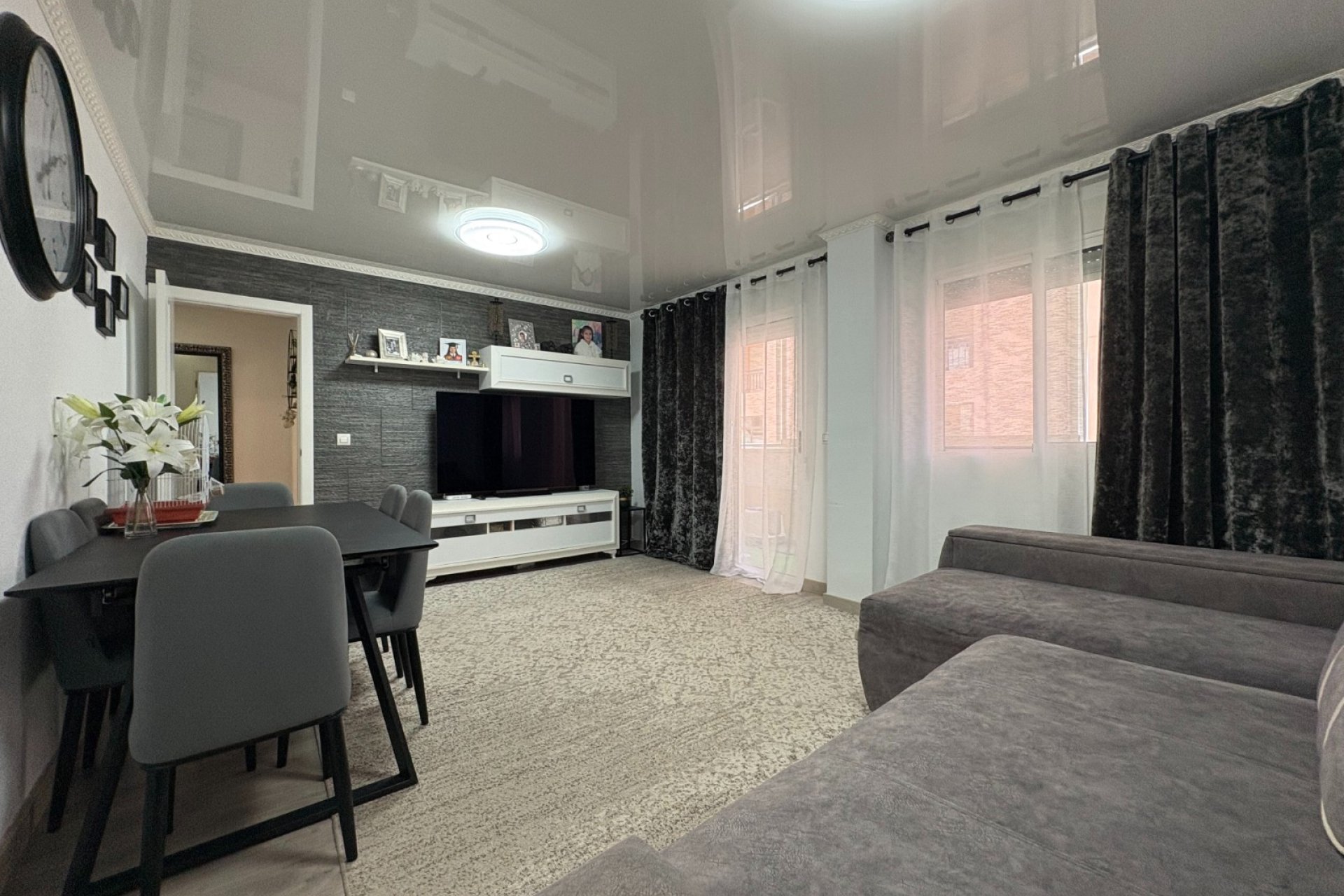 Resale - Apartment / flat -
Torrevieja - Centro