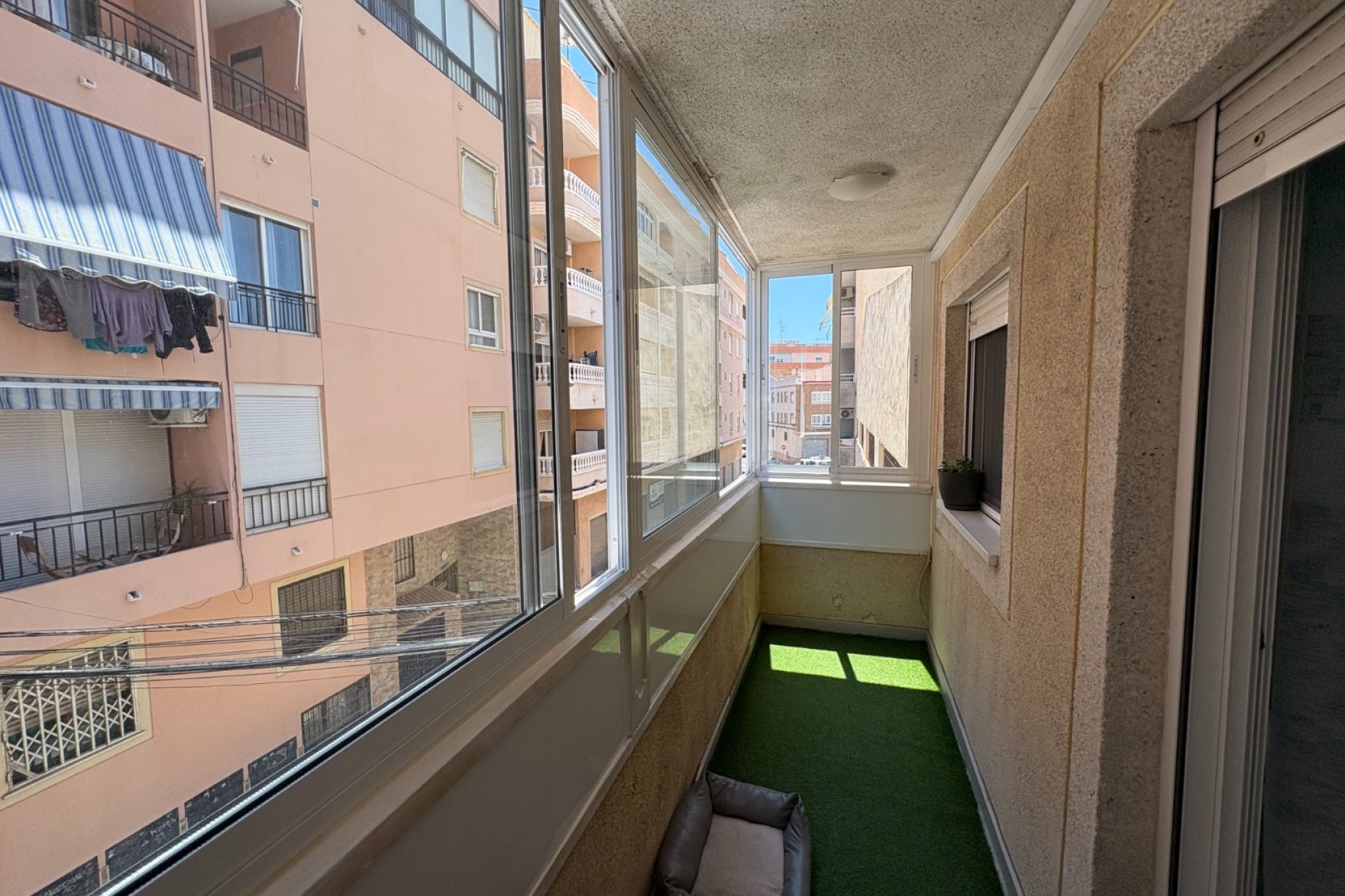 Resale - Apartment / flat -
Torrevieja - Centro