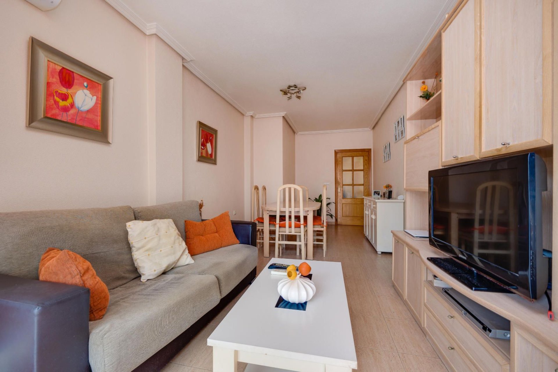Resale - Apartment / flat -
Torrevieja - Centro