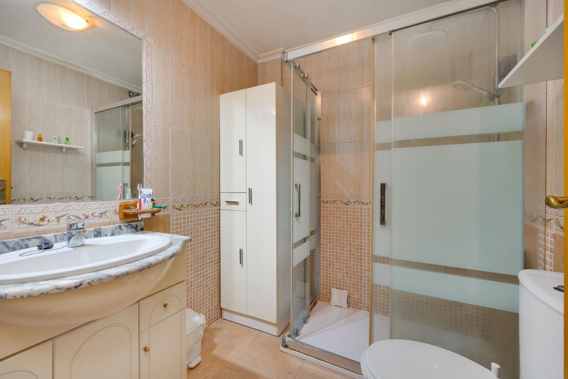 Resale - Apartment / flat -
Torrevieja - Centro