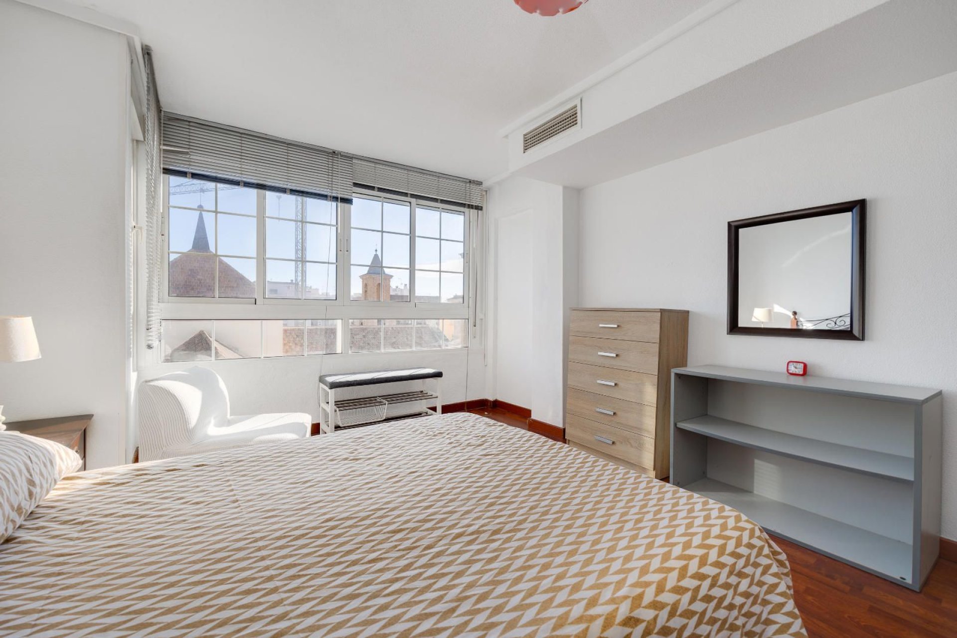 Resale - Apartment / flat -
Torrevieja - Centro