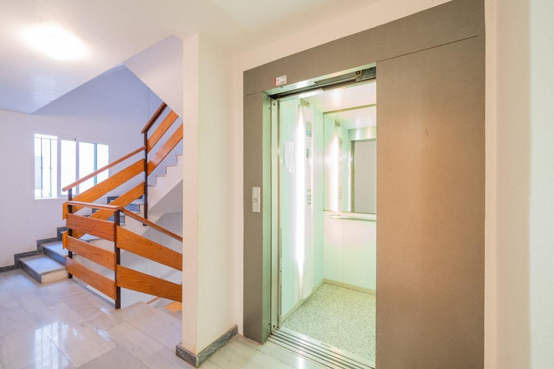 Resale - Apartment / flat -
Torrevieja - Centro