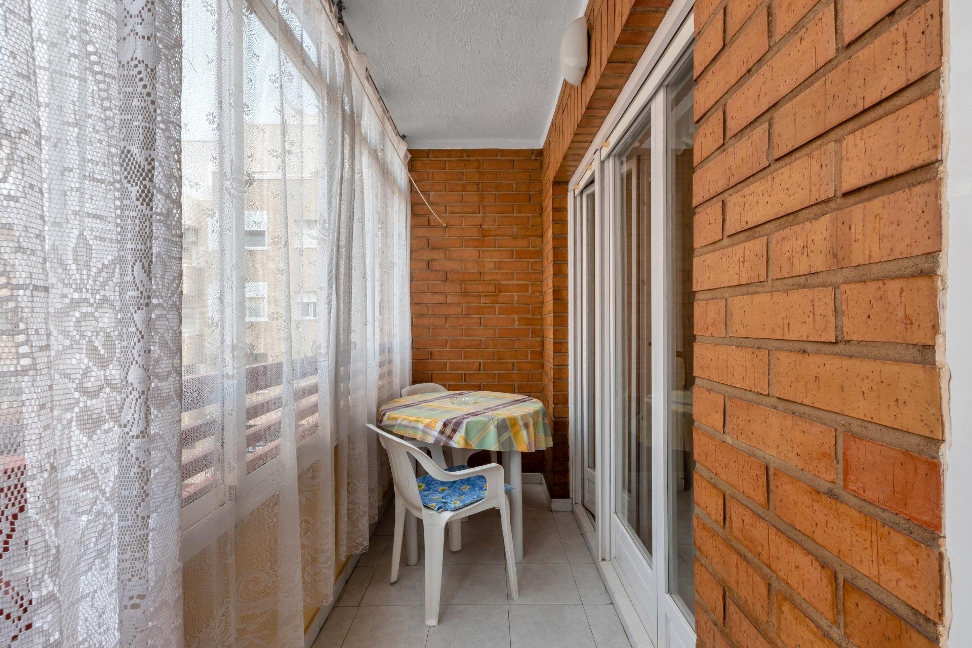 Resale - Apartment / flat -
Torrevieja - Centro