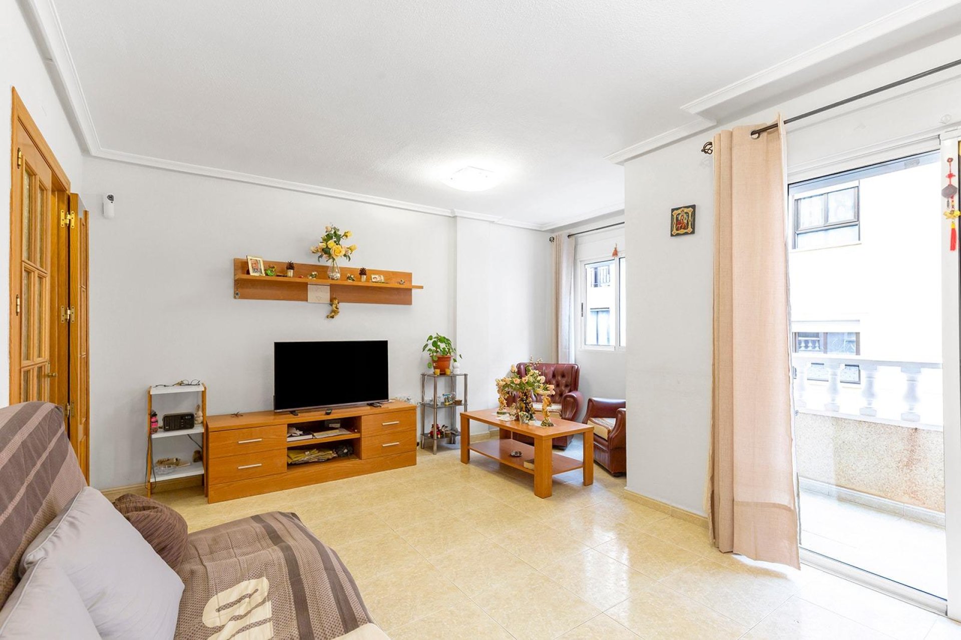 Resale - Apartment / flat -
Torrevieja - Centro