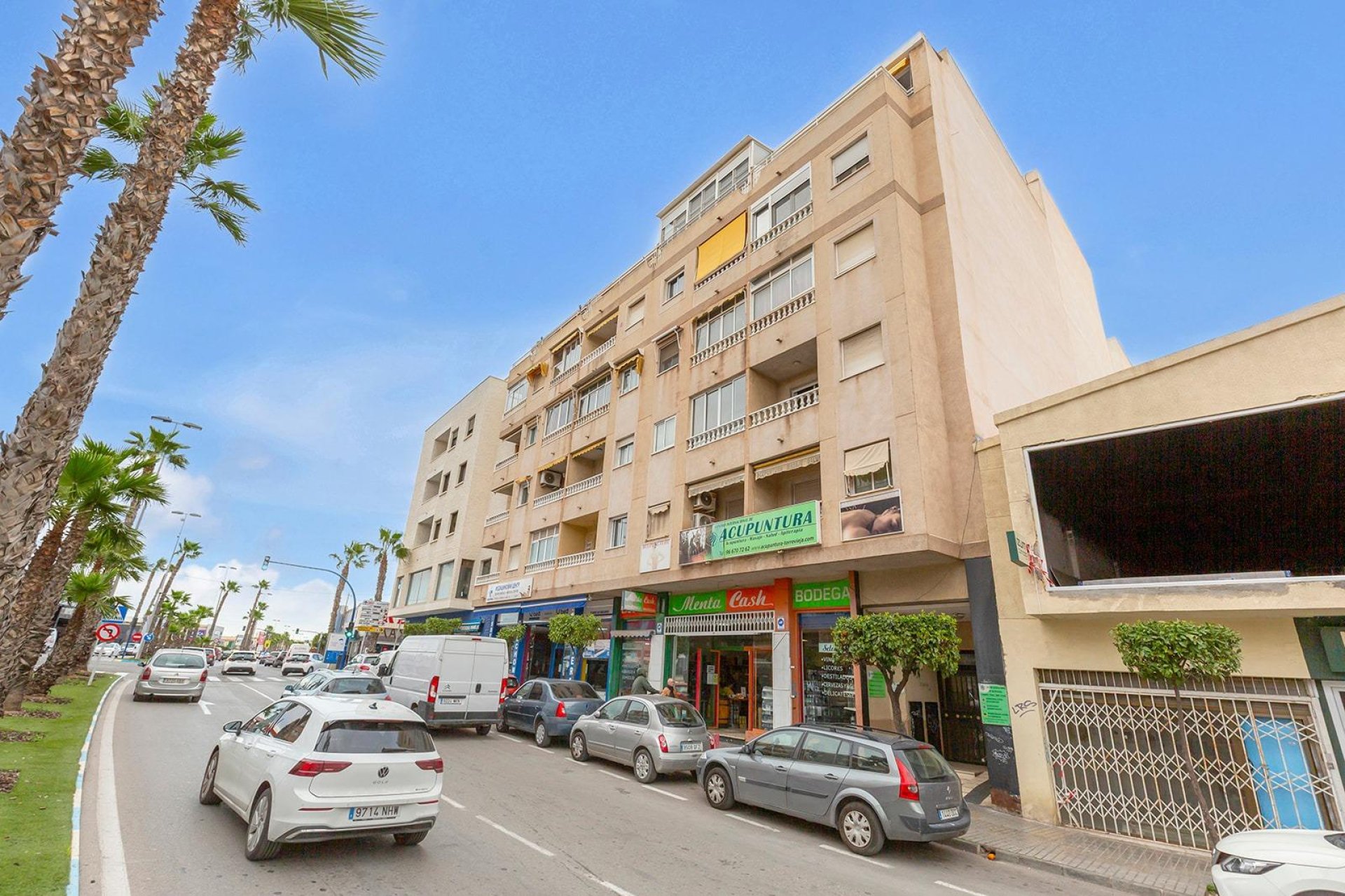 Resale - Apartment / flat -
Torrevieja - Centro