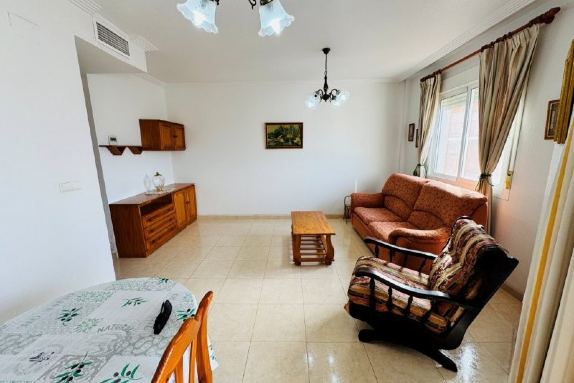 Resale - Apartment / flat -
Torrevieja - Centro