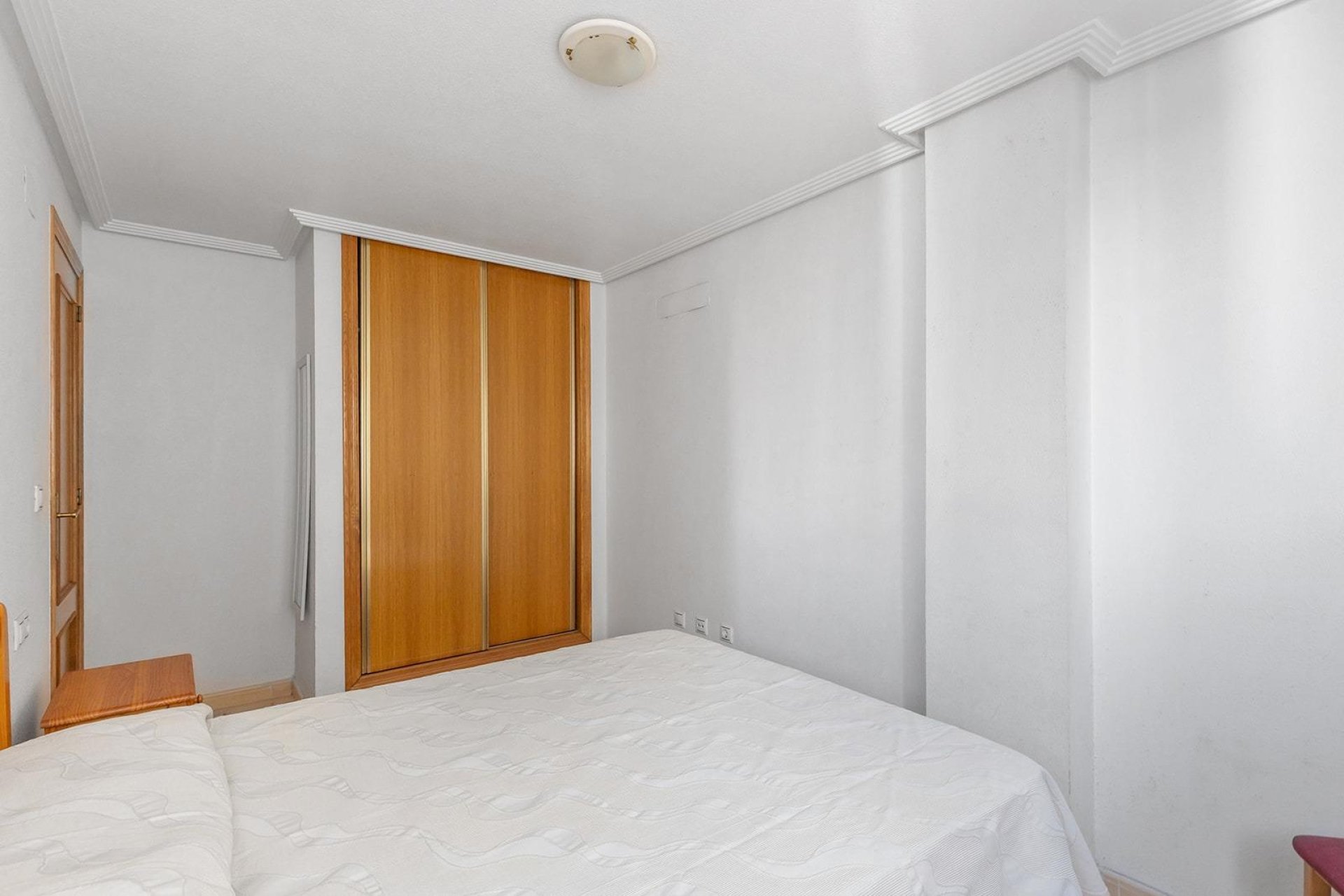 Resale - Apartment / flat -
Torrevieja - Centro