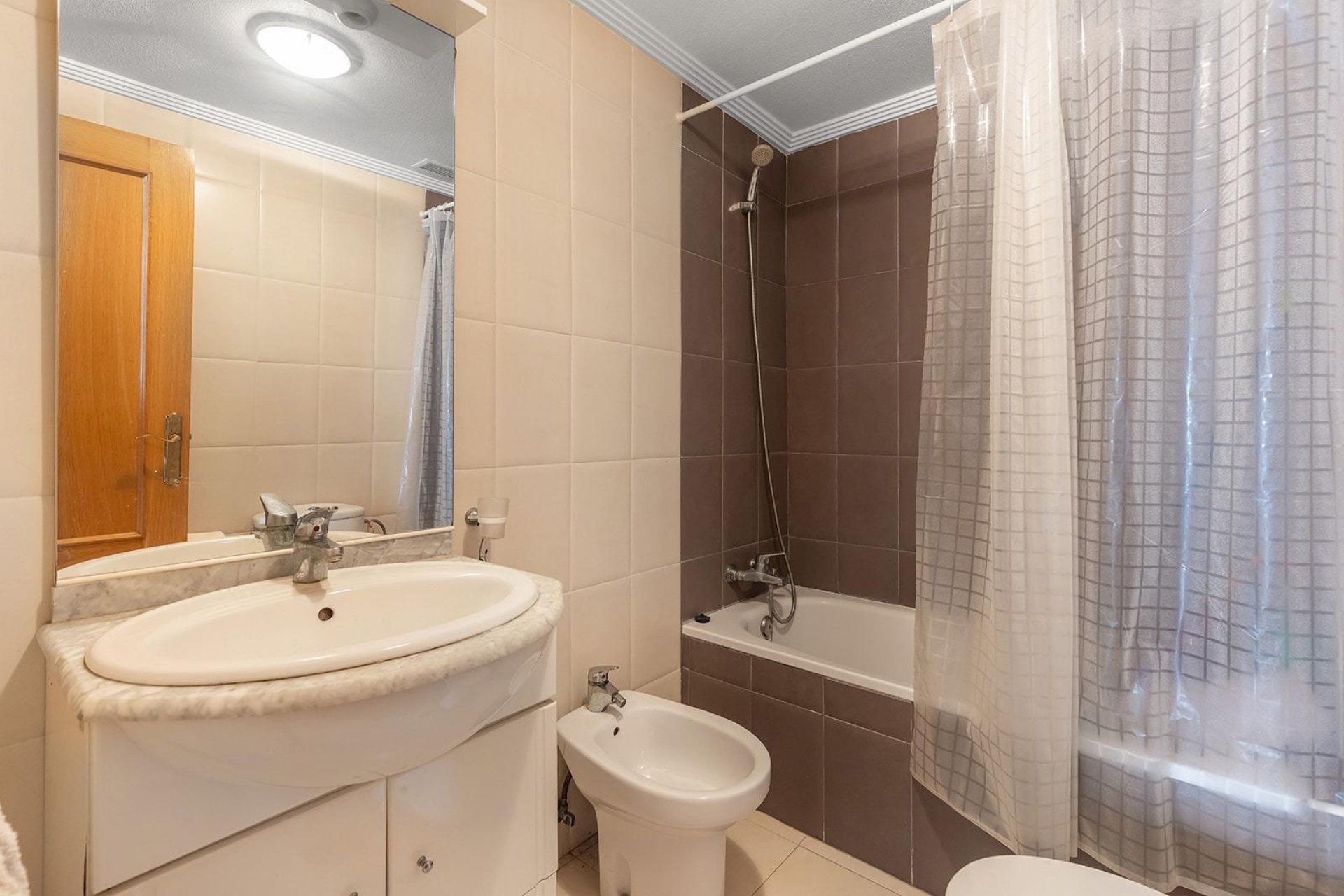 Resale - Apartment / flat -
Torrevieja - Centro