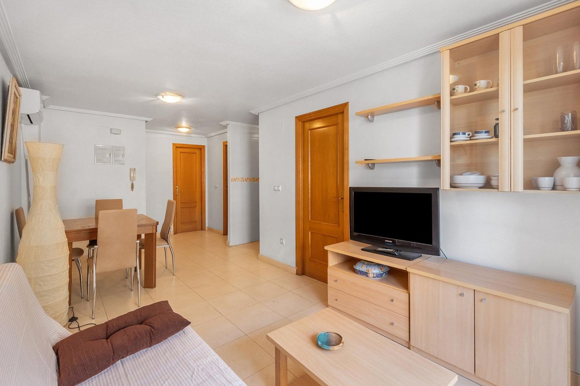 Resale - Apartment / flat -
Torrevieja - Centro