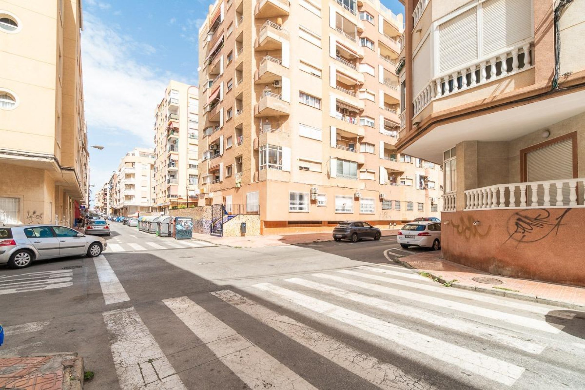 Resale - Apartment / flat -
Torrevieja - Centro