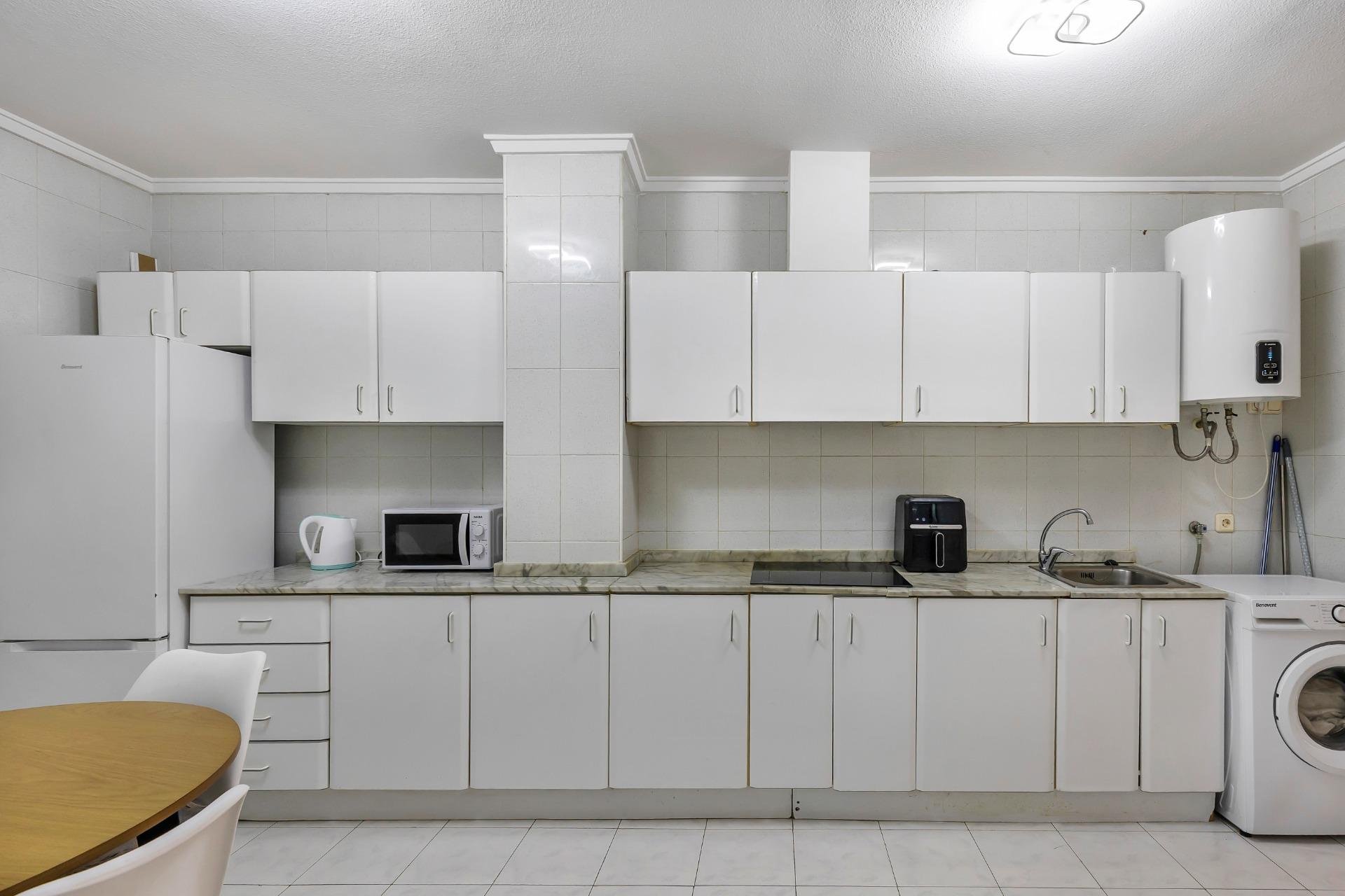 Resale - Apartment / flat -
Torrevieja - Centro