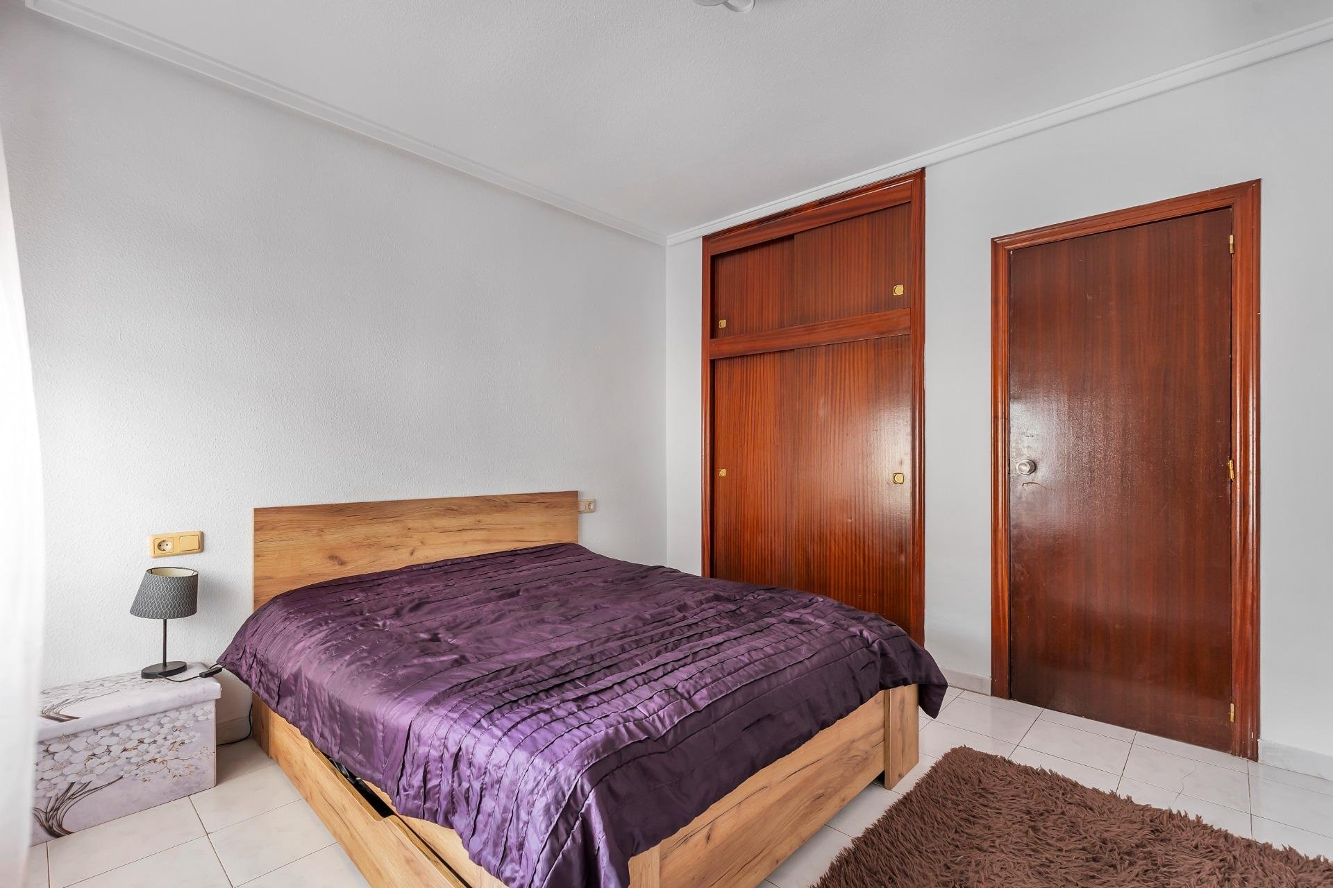 Resale - Apartment / flat -
Torrevieja - Centro